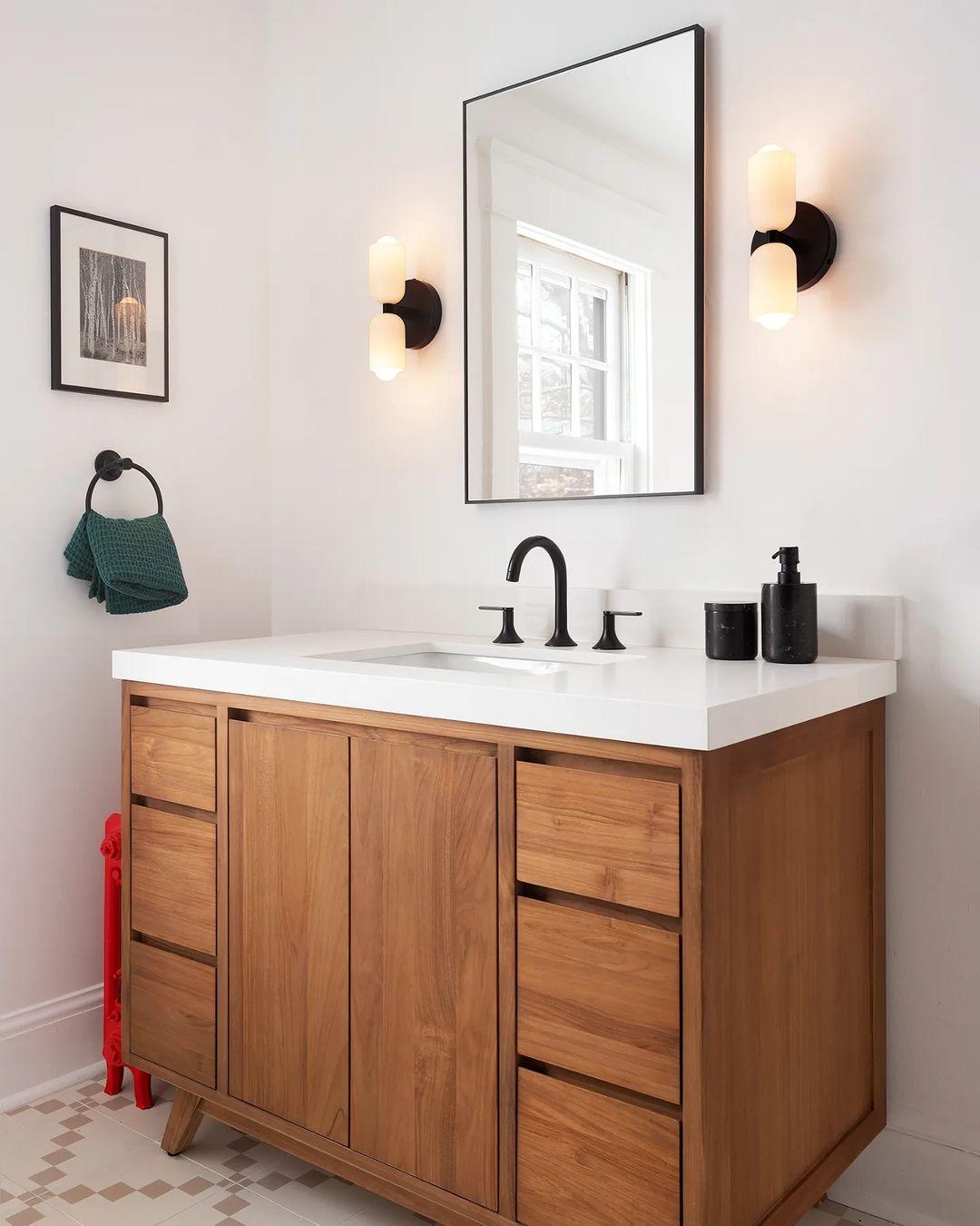 Dubbele Wandlamp met Stekker Lichtrichting Boven en Beneden Metalen Armatuur Gekleurde Kap E26 / E27 Fitting | Sansoti