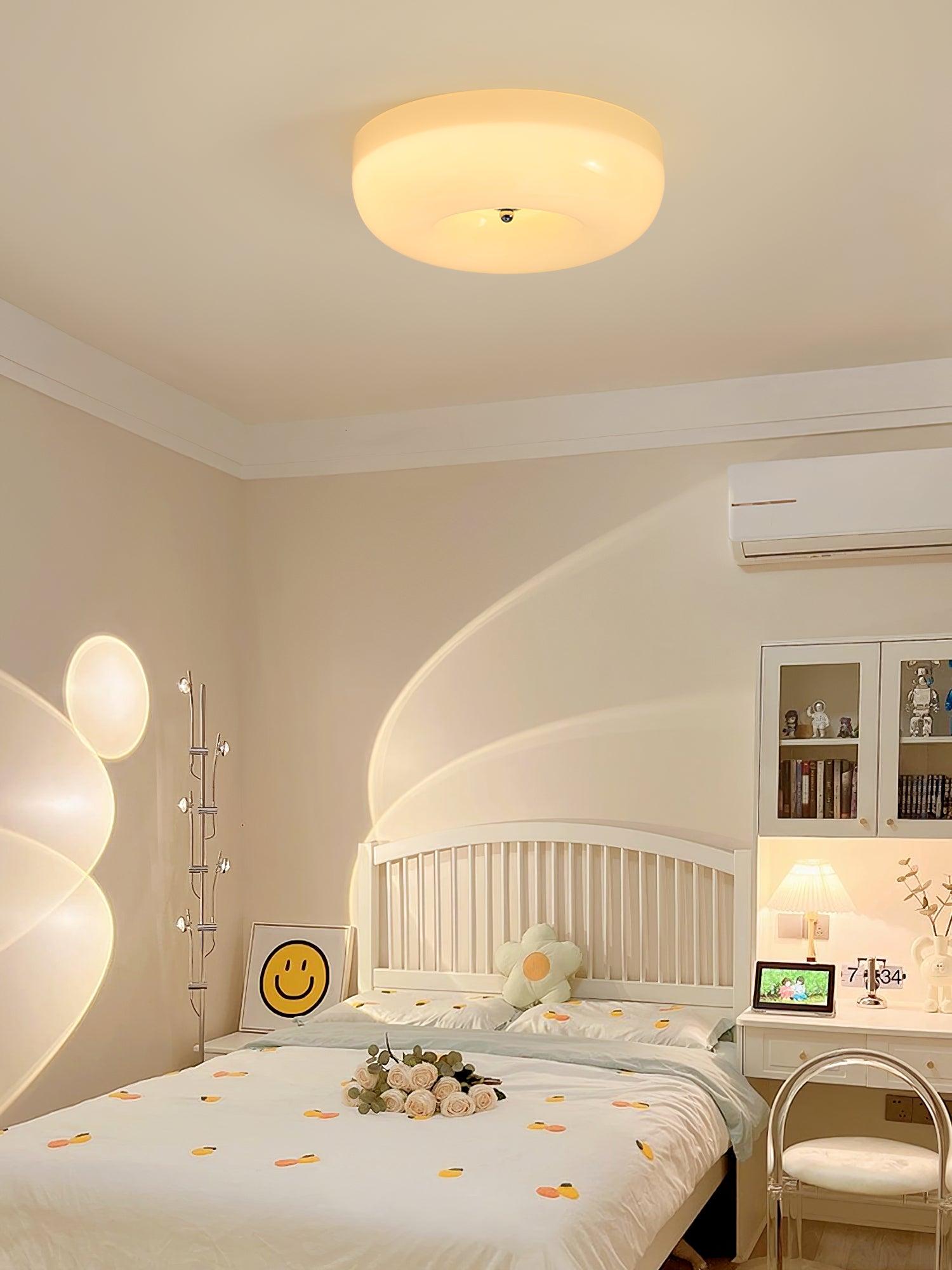 Plafondlamp Melkglas 32–46 cm | Glazen Bol met Zilveren Accent | Dimbare Plafondverlichting Warm Wit | Sansoti