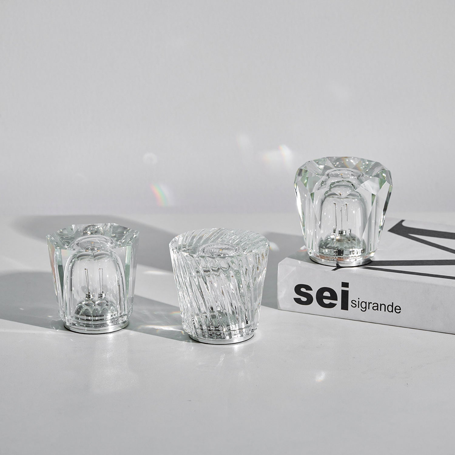 Diamant Kristal Tafellamp met Ingebouwde Accu – Draadloos & Dimbaar – Ø 8,2 cm × H 9 cm | Sansoti