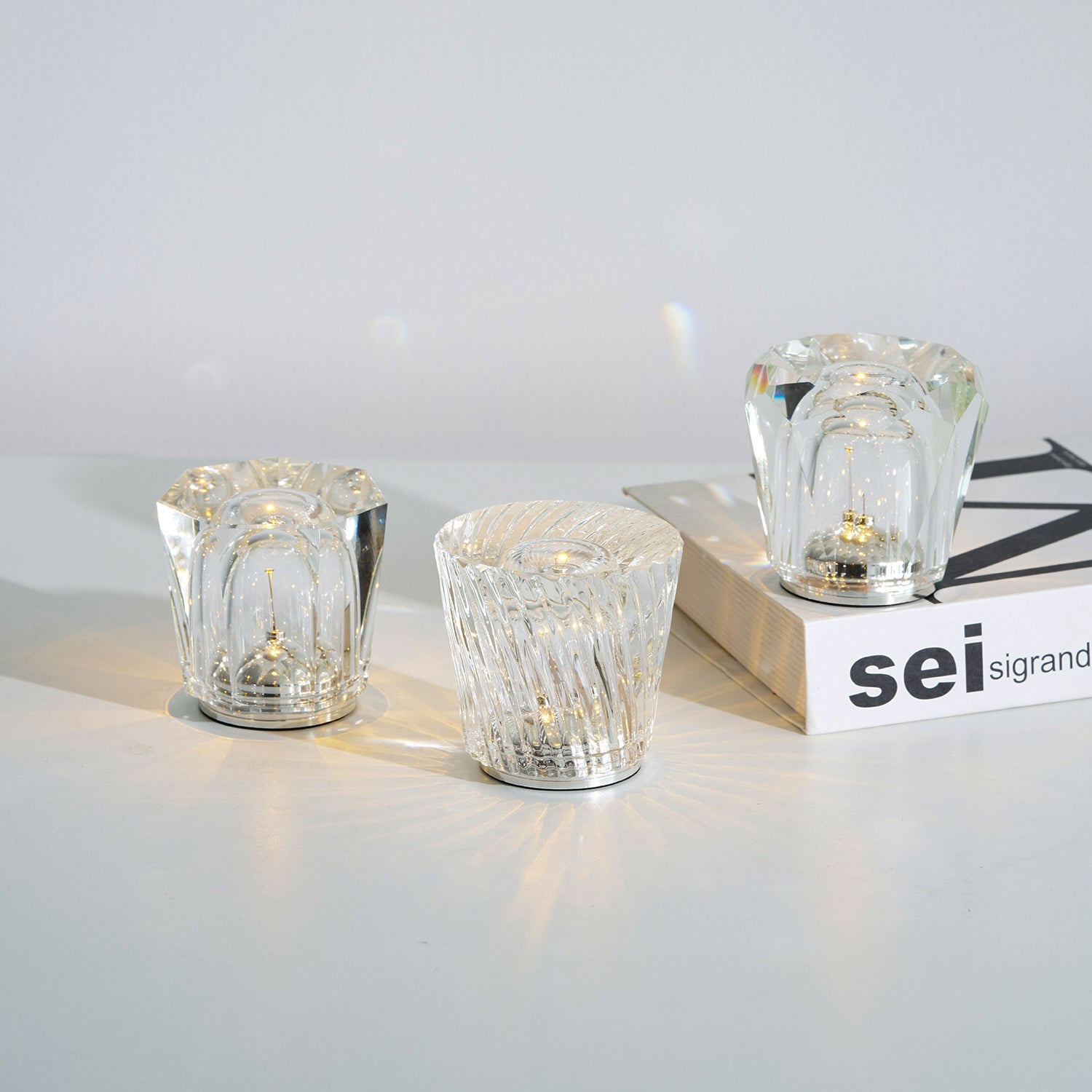 Diamant Kristal Tafellamp met Ingebouwde Accu – Draadloos & Dimbaar – Ø 8,2 cm × H 9 cm | Sansoti