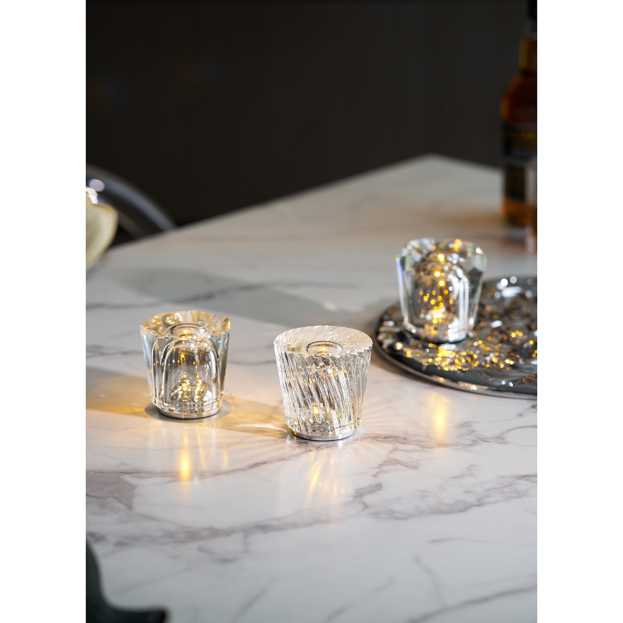 Diamant Kristal Tafellamp met Ingebouwde Accu – Draadloos & Dimbaar – Ø 8,2 cm × H 9 cm | Sansoti