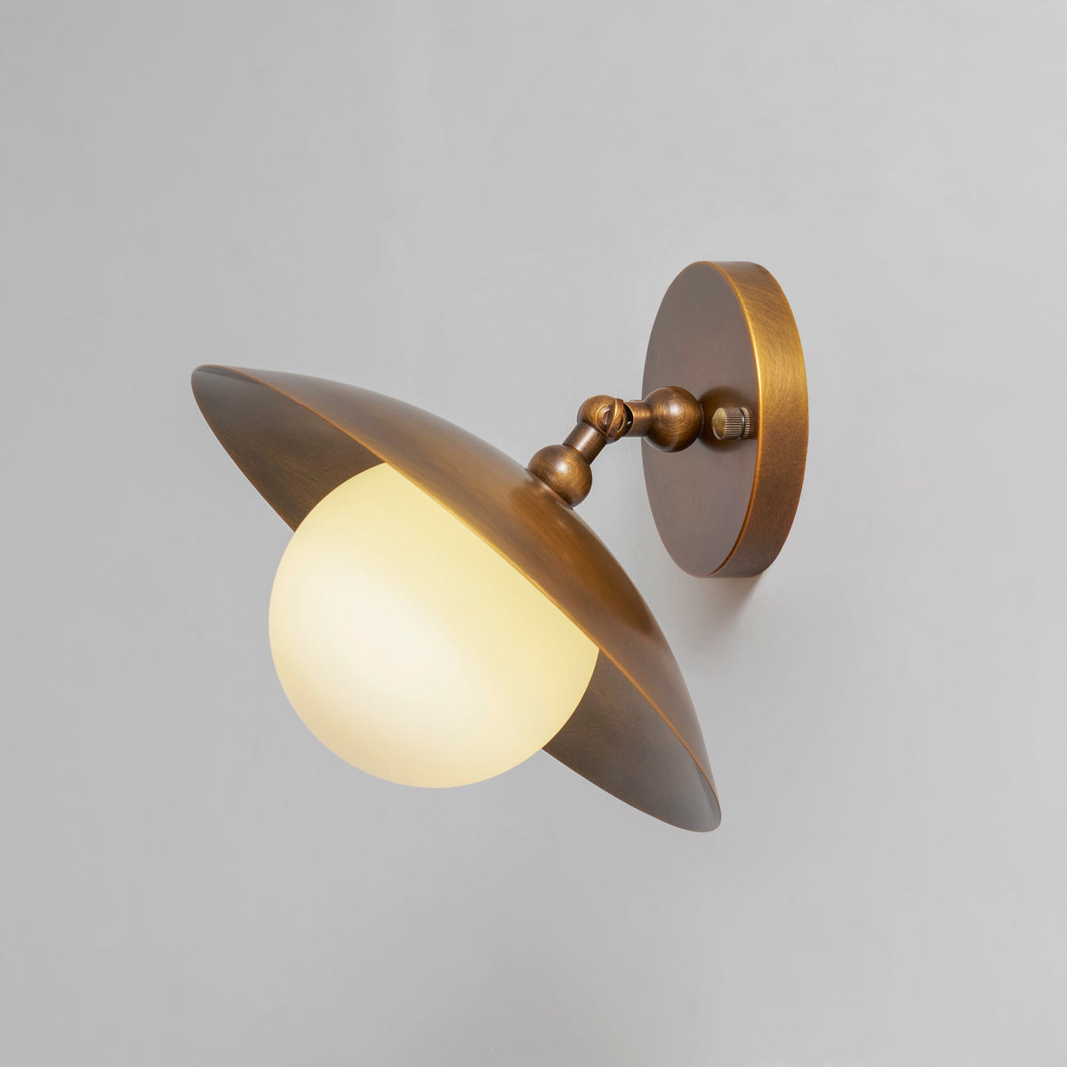 Ceiling Light with Glass Shade and Brass Finish, 25,5 cm, Luxury Decorative Lighting for Hallway, Corridor and Living Room | Sansoti
