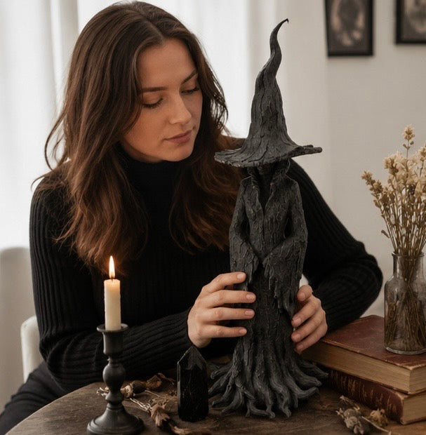 Gothic Witch Resin Sculpture - Mystical Wizard Figure Dark Fantasy Decoration for Living Room Office | Sansoti