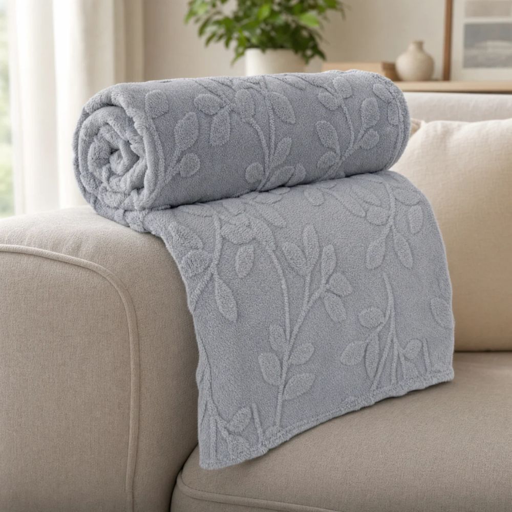 Reversible Throw with Leaf Pattern - Soft Sherpa Fleece Blanket - Warm Decorative Bedding for the Sofa | Sansoti
