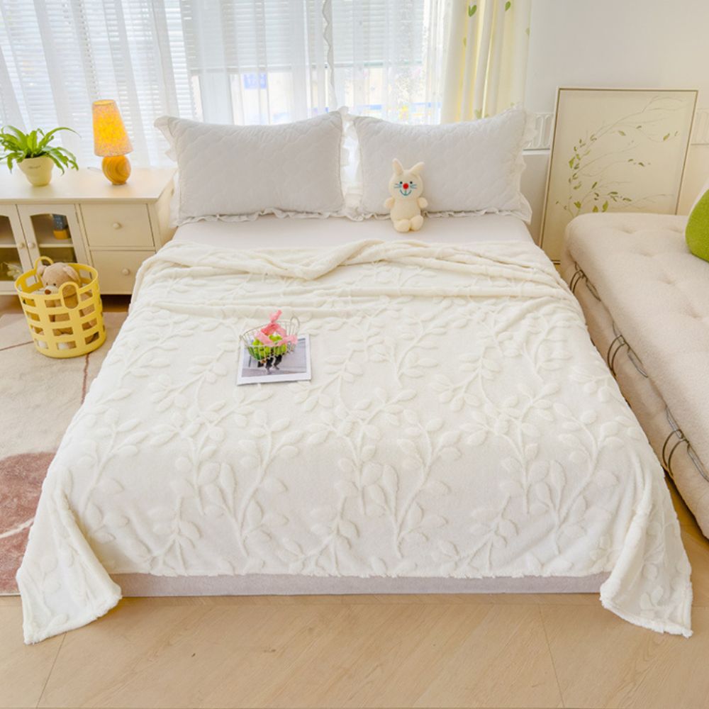 Reversible Throw with Leaf Pattern - Soft Sherpa Fleece Blanket - Warm Decorative Bedding for the Sofa | Sansoti