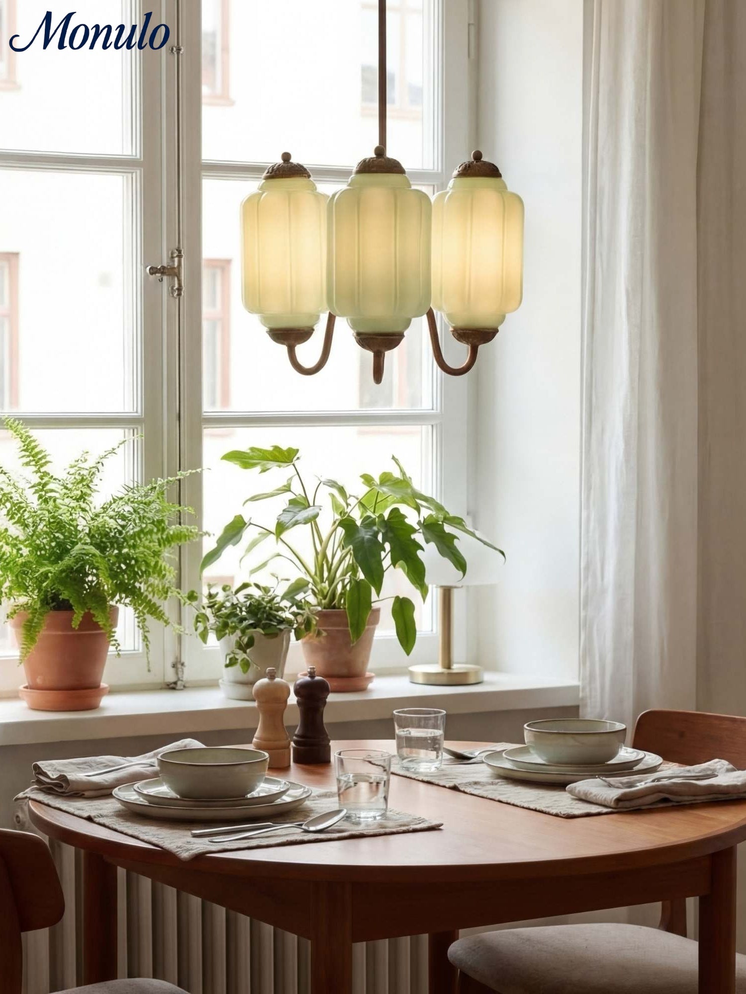 Melkglazen Kroonluchter Vintage Afwerking Tijdloze Elegantie Klassieke Verlichting voor Eetkamer Woonkamer | Sansoti