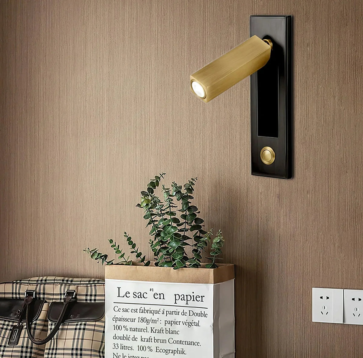 Drehbare Wandleuchte aus Metall in Zylinderform, Leselampe mit verstellbarem Licht, modernes Design, Schwarz und Gold, Nachttischlampe | Sansoti