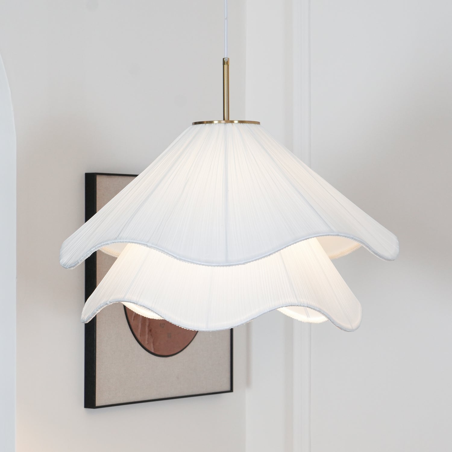 Hanglamp Gelaagde Plissé Kap — Bloembladachtig Licht Gouden Fitting E26/E27 Dakschuine Montage | Sansoti