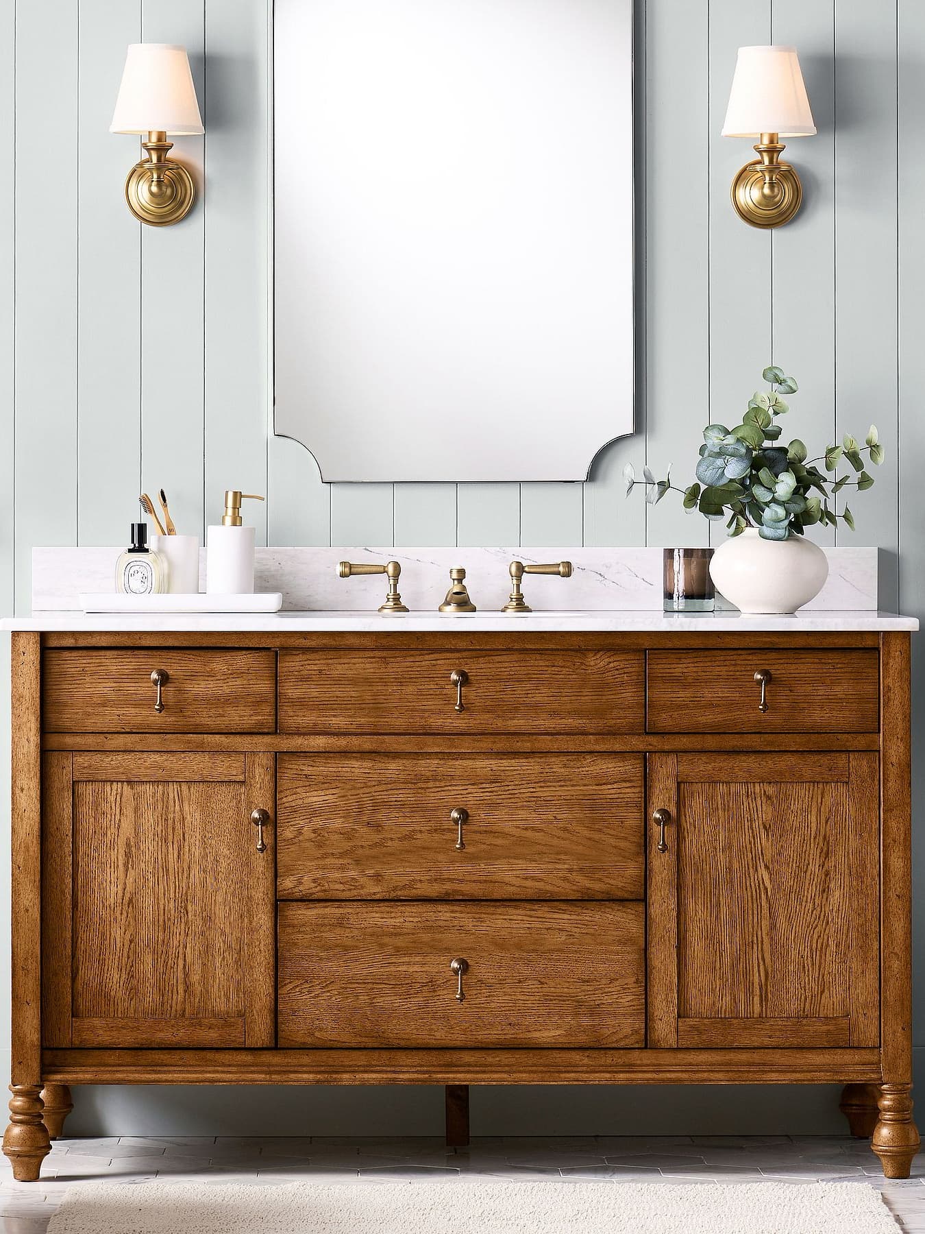 Wandlamp met stoffen kap en zwanenhalsarm – smeedijzeren armatuur met verstelbare leeslamp | Sansoti