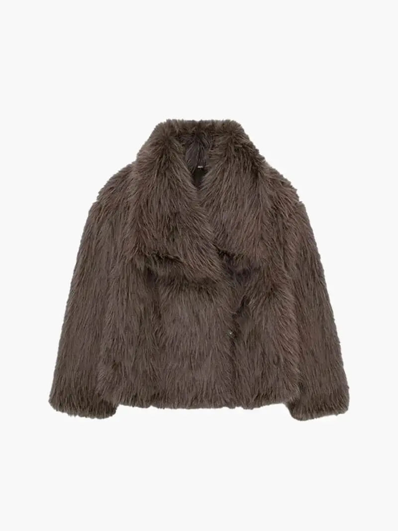 Wintermantel aus Kunstpelz mit breitem Revers - Warmer langer Damenmantel, elegant, Wintermode für draußen | Sansoti