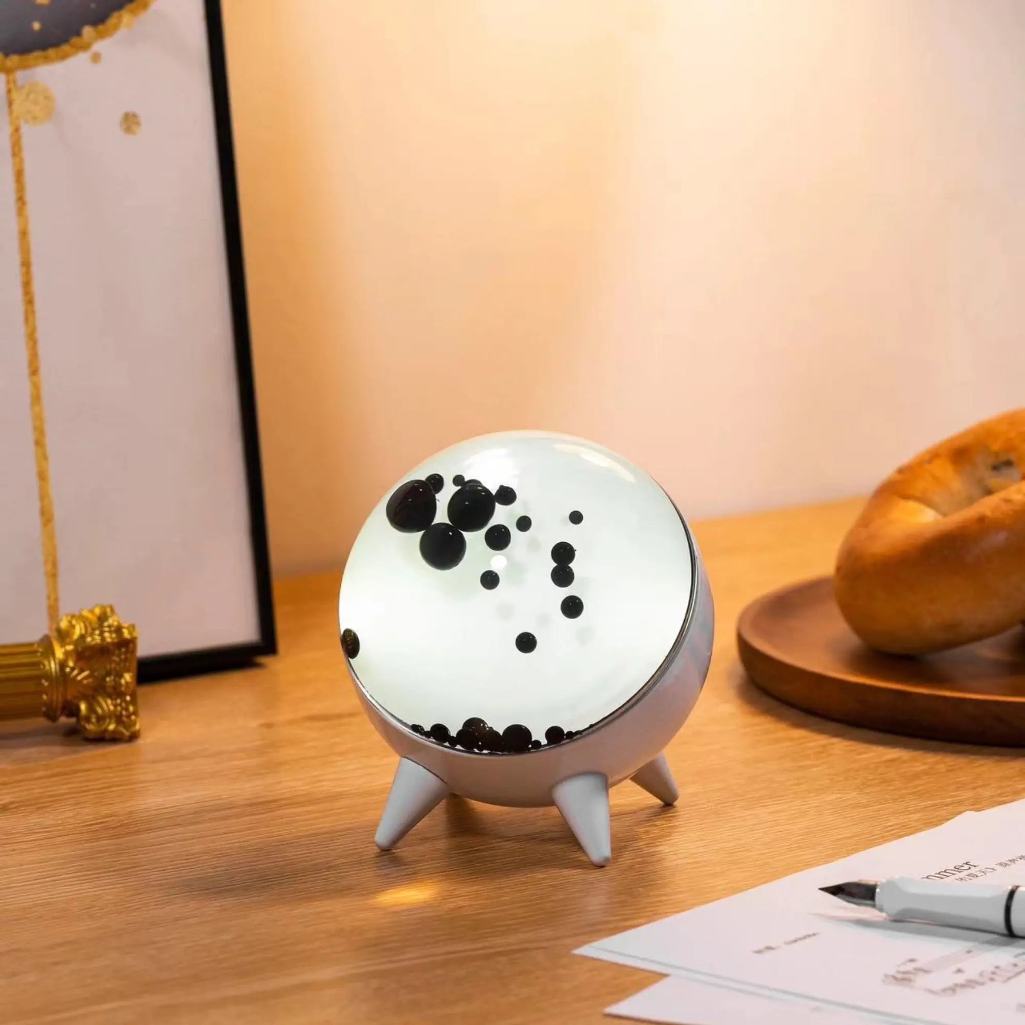 Ferrofluid Display Bluetooth Speaker ABS Glas 10,6 cm Muziek Visualizer Magnetisch Vloeistof Bureau Decoratie Cadeau Tech Kunstobject | Sansoti