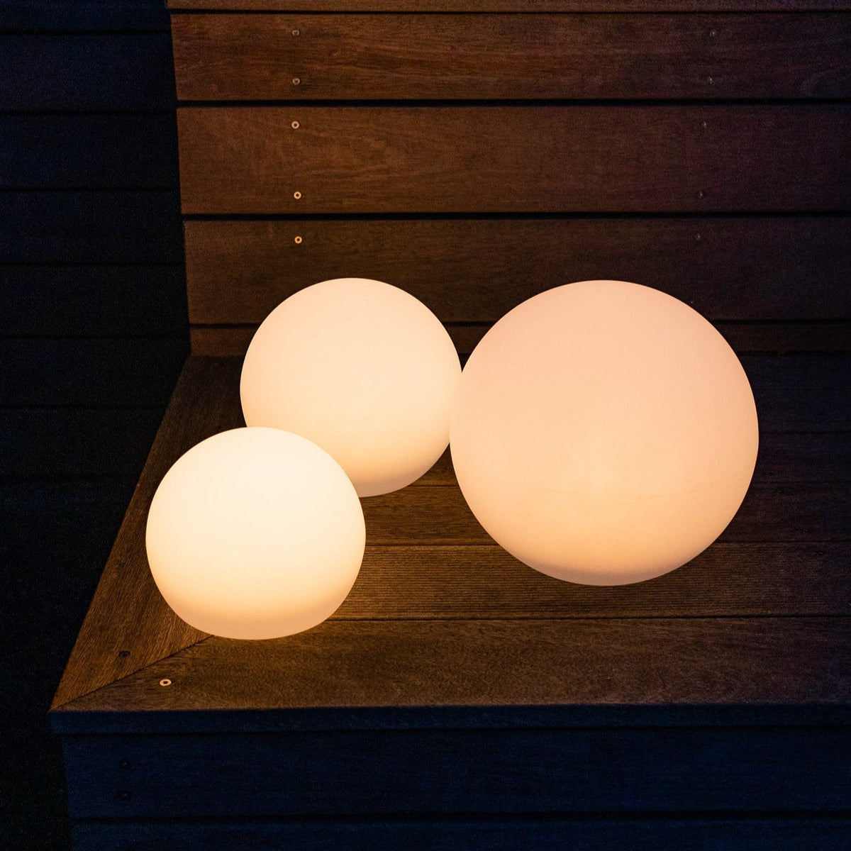 Oplaadbare LED Tuinbol met Afstandsbediening 16 Kleuren Sfeerverlichting voor Tuin Terras en Outdoor Decoratie | Sansoti