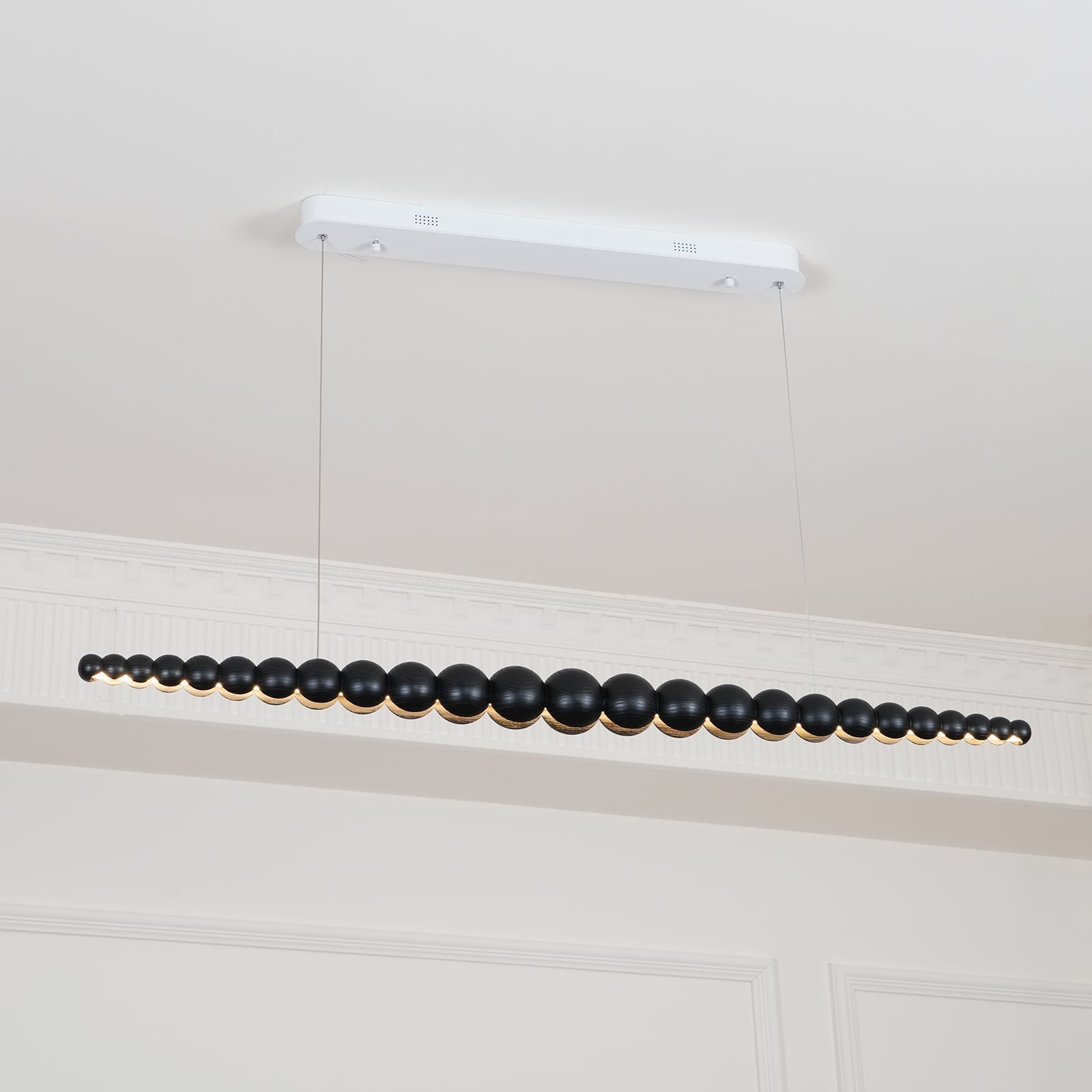 Hängeleuchte LED Holz Metall Schwarz Warmweiß Esstisch Kochinsel Moderne Beleuchtung Lineare Hängeleuchte Skandinavisches Interieur | Restfield