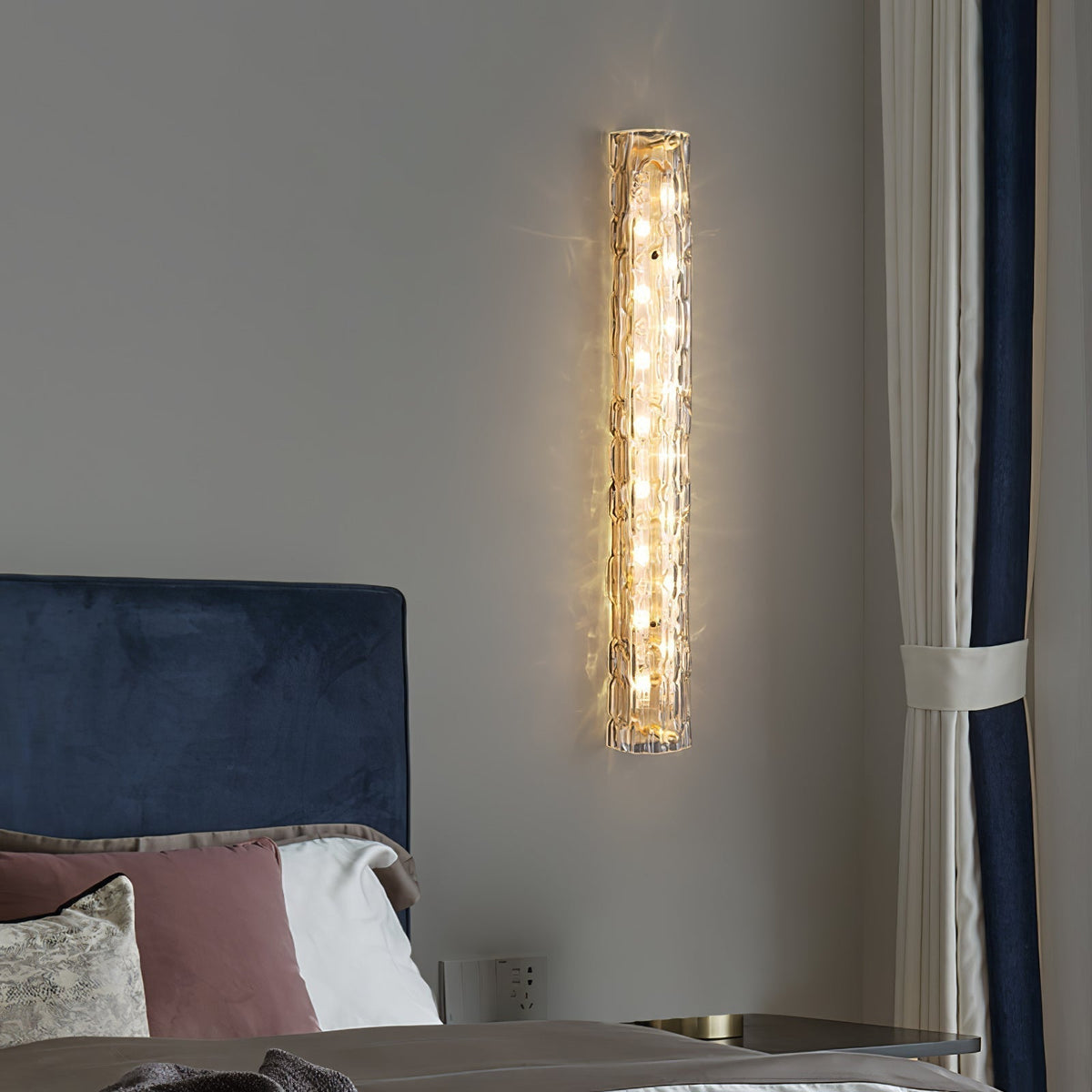 Glas-Wandleuchte aus messingfarbenem Metall, integrierte LED 3000K-6000K, dimmbare integrierte Beleuchtung, Wohnzimmer | Sansoti