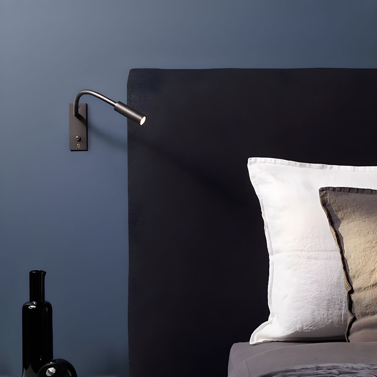 Elezor Flexible Schwanenhals-Wandlampe LED Schwarz Leselampe Schlafzimmer Bett Wandbeleuchtung Richtbar Modern Minimalistisch | Restfield