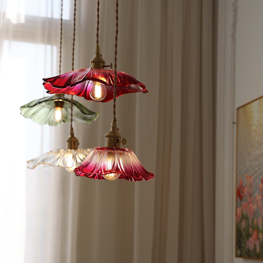 Glas-Blumen-Decken- und Hängeleuchte mit Messing-Innenlicht im Retro-Design für Esszimmer und Schlafzimmer | Sansoti