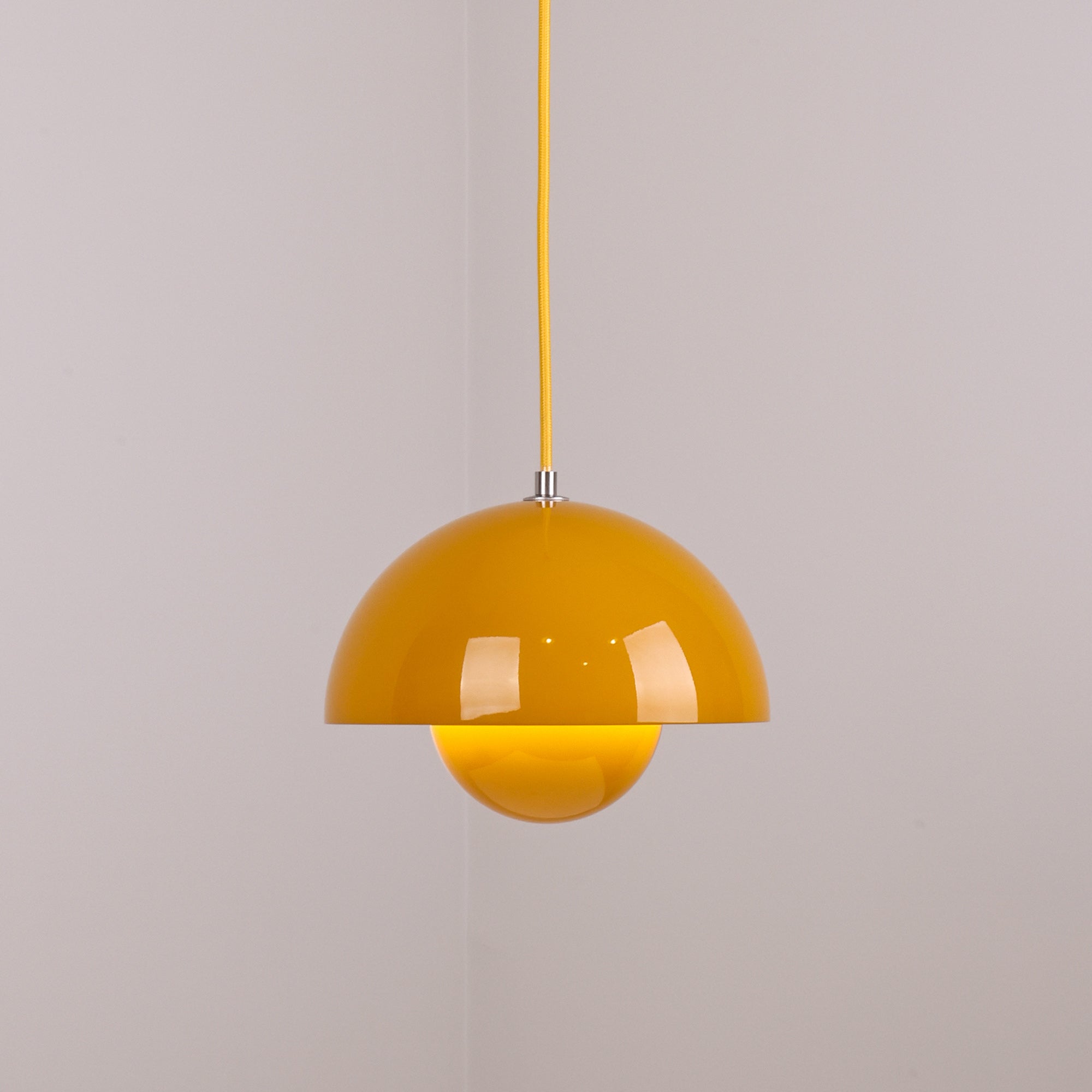 Ronde Hanglampen in Scandinavisch Design – Dubbele Halfbolvorm met Verstelbare Draad – E27/G9 – Verkrijgbaar in 16 Kleuren | Sansoti