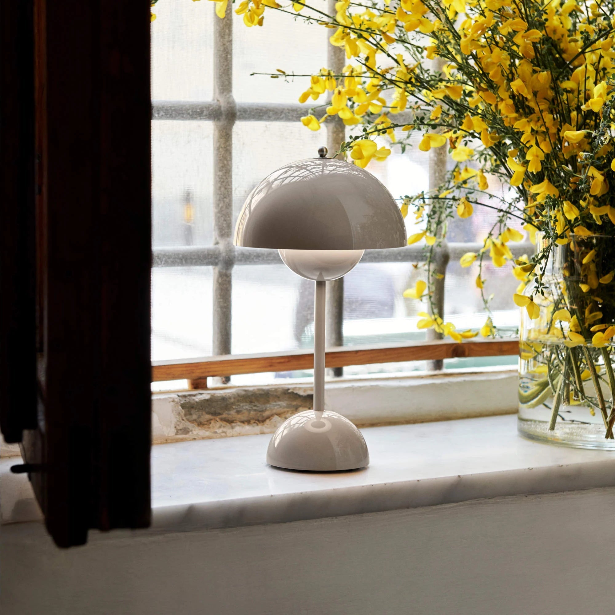 Draadloze Tafellamp met Geïntegreerde LED Accu — Dimbaar 3000K-6000K | Icoon Scandinavisch Design | Sansoti