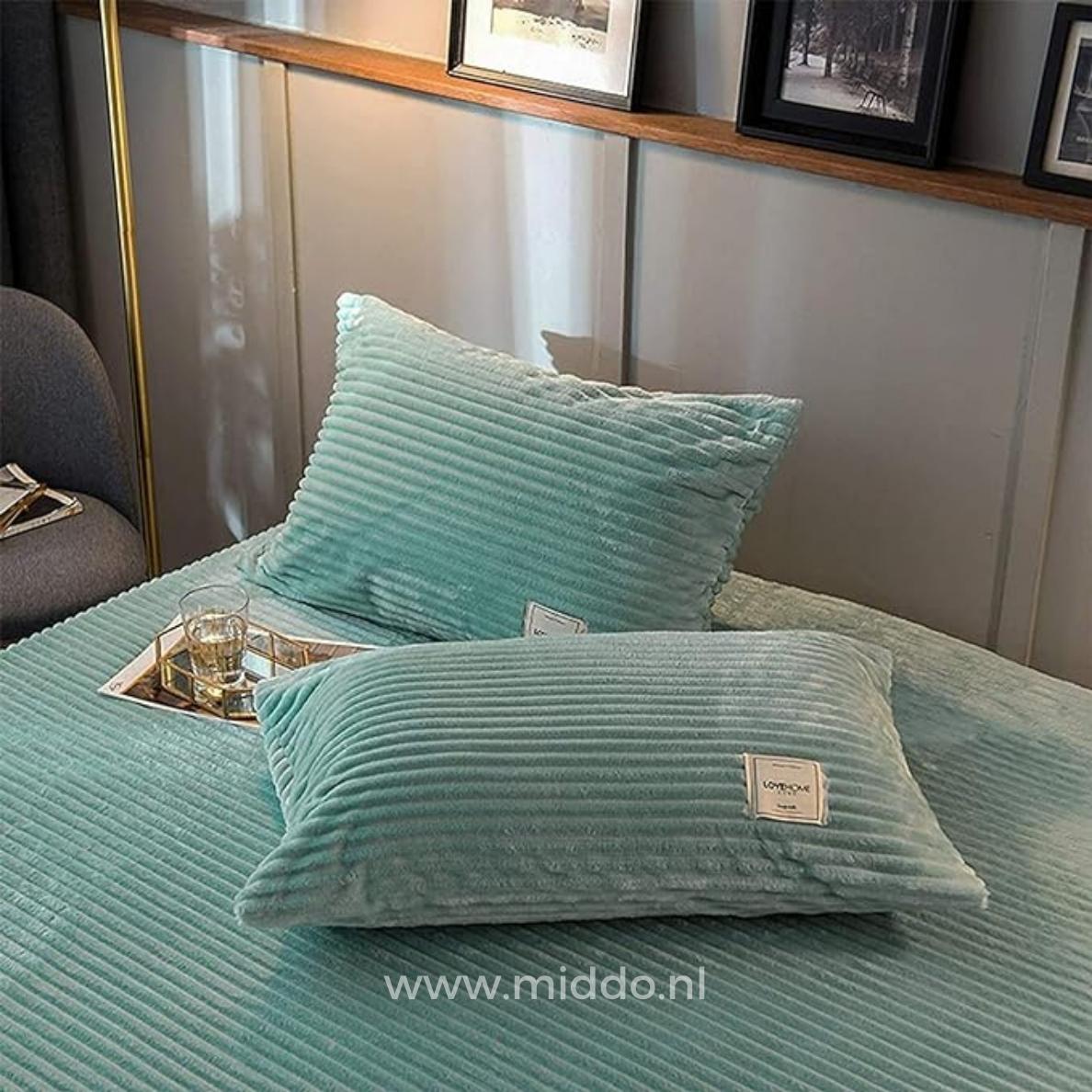 Samt-Fleece-Bettbezug mit weichem Futter für Wärme, Komfort und Gemütlichkeit in jedem Schlafzimmer | Sansoti