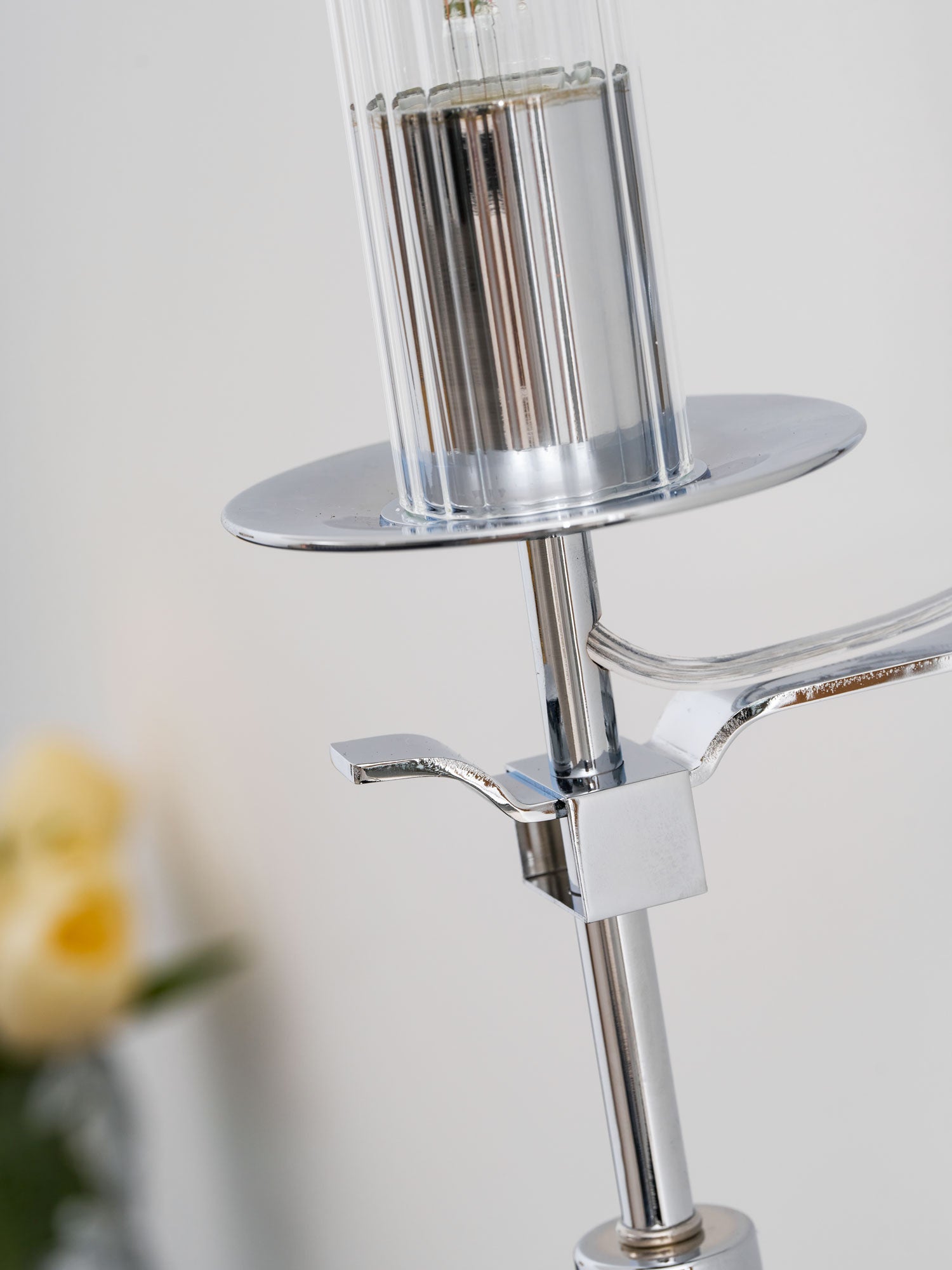 Klassieke Messing Wandlamp met Geribbeld Glas – 1940s Franse Stijl Cilinderlamp voor Gang Woonkamer Slaapkamer – E26 E27 Fitting – Enkel en Dubbel Lichtpunt | Sansoti