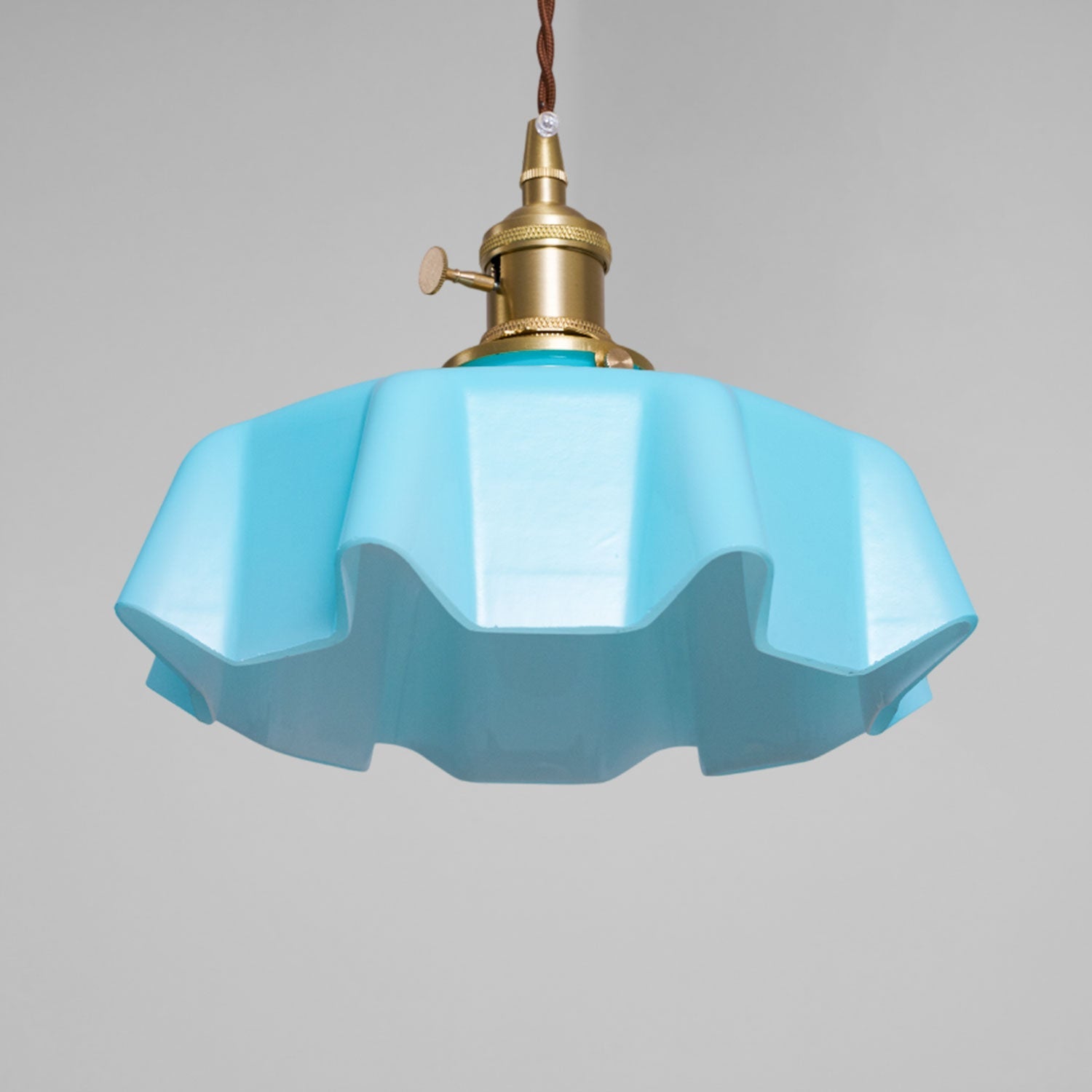 Geplooide Glazen Hanglamp met Messing Armatuur — Vintage Franse Stijl in Wit, Beige, Roze of Blauw — Verstelbare Kabel 150 cm | Sansoti