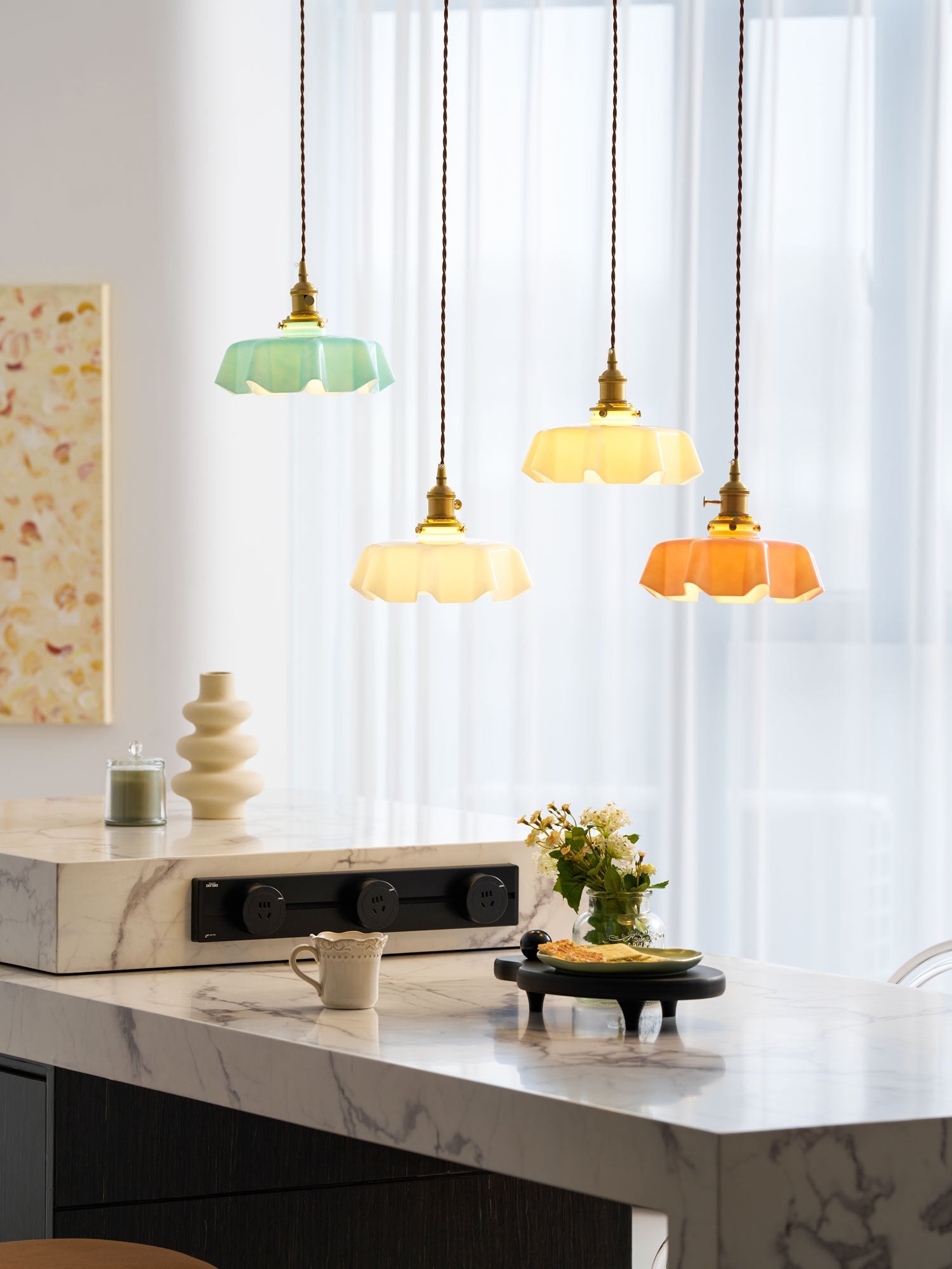 Geplooide Glazen Hanglamp met Messing Armatuur — Vintage Franse Stijl in Wit, Beige, Roze of Blauw — Verstelbare Kabel 150 cm | Sansoti