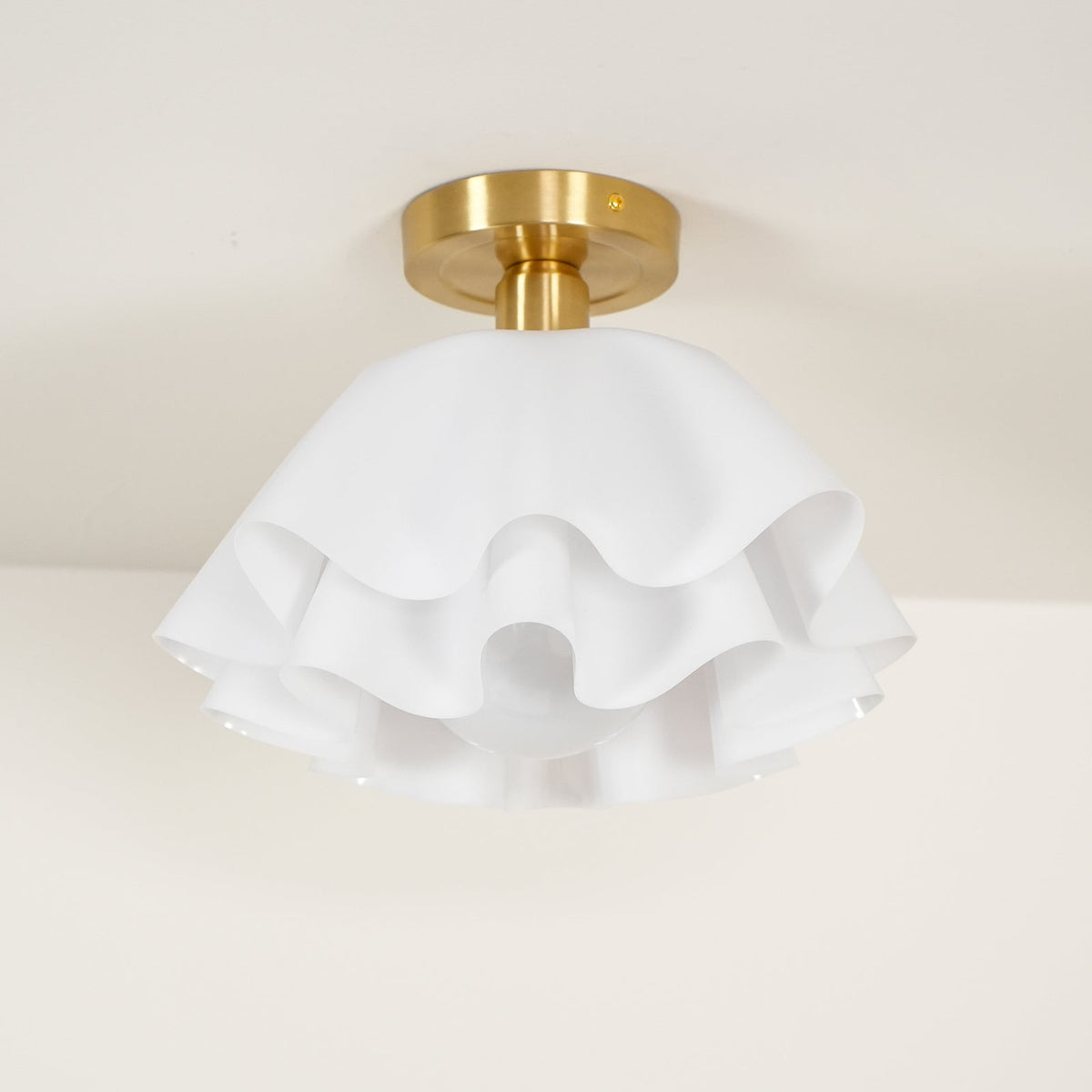 Ceiling Light, Flower-Shaped Modern Pleated Design, Metal and Acrylic, Living Room and Dining Room Lighting, E26 E27 Socket | Sansoti
