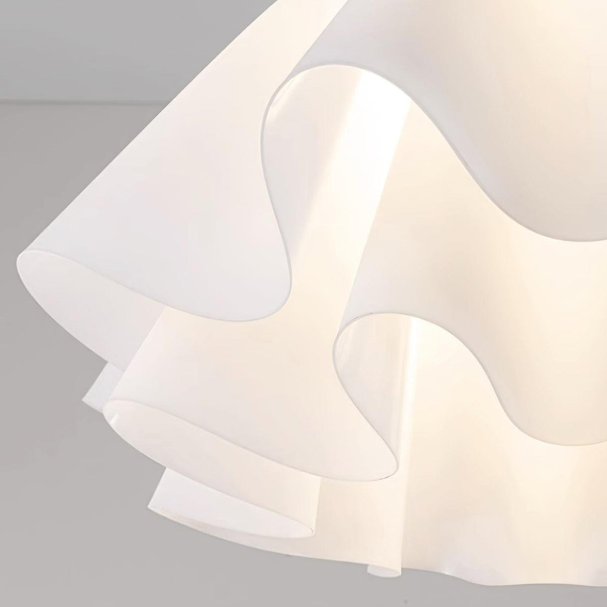Ceiling Light, Flower-Shaped Modern Pleated Design, Metal and Acrylic, Living Room and Dining Room Lighting, E26 E27 Socket | Sansoti