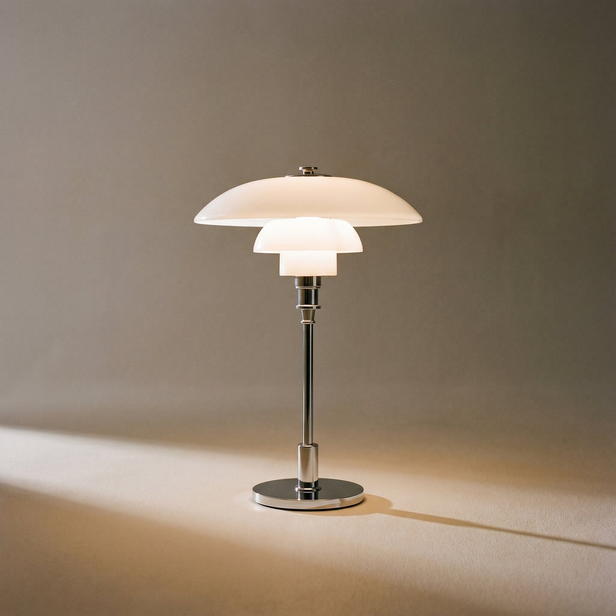 Tafellamp met Drie Glazen Kappen Dimbaar E27 LED Verlichting Leeslamp Nachtkastje Slaapkamer Scandinavisch | Sansoti