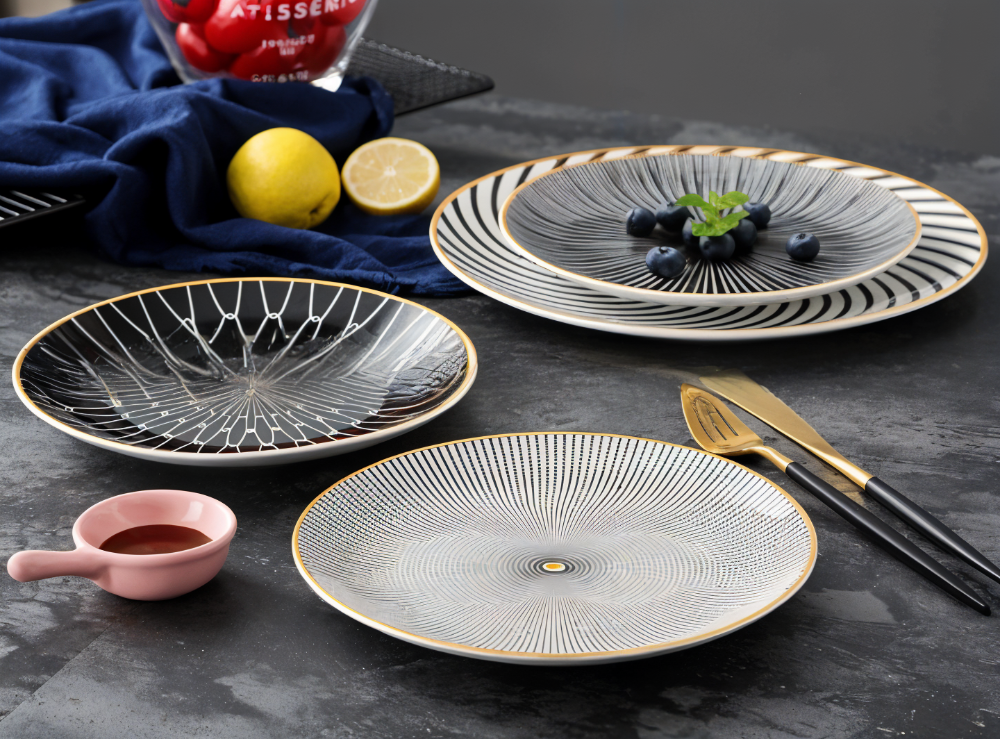 Porzellanteller Geometrisch Schwarz Weiß Goldrand Dekoratives Tischservice Set | Restfield
