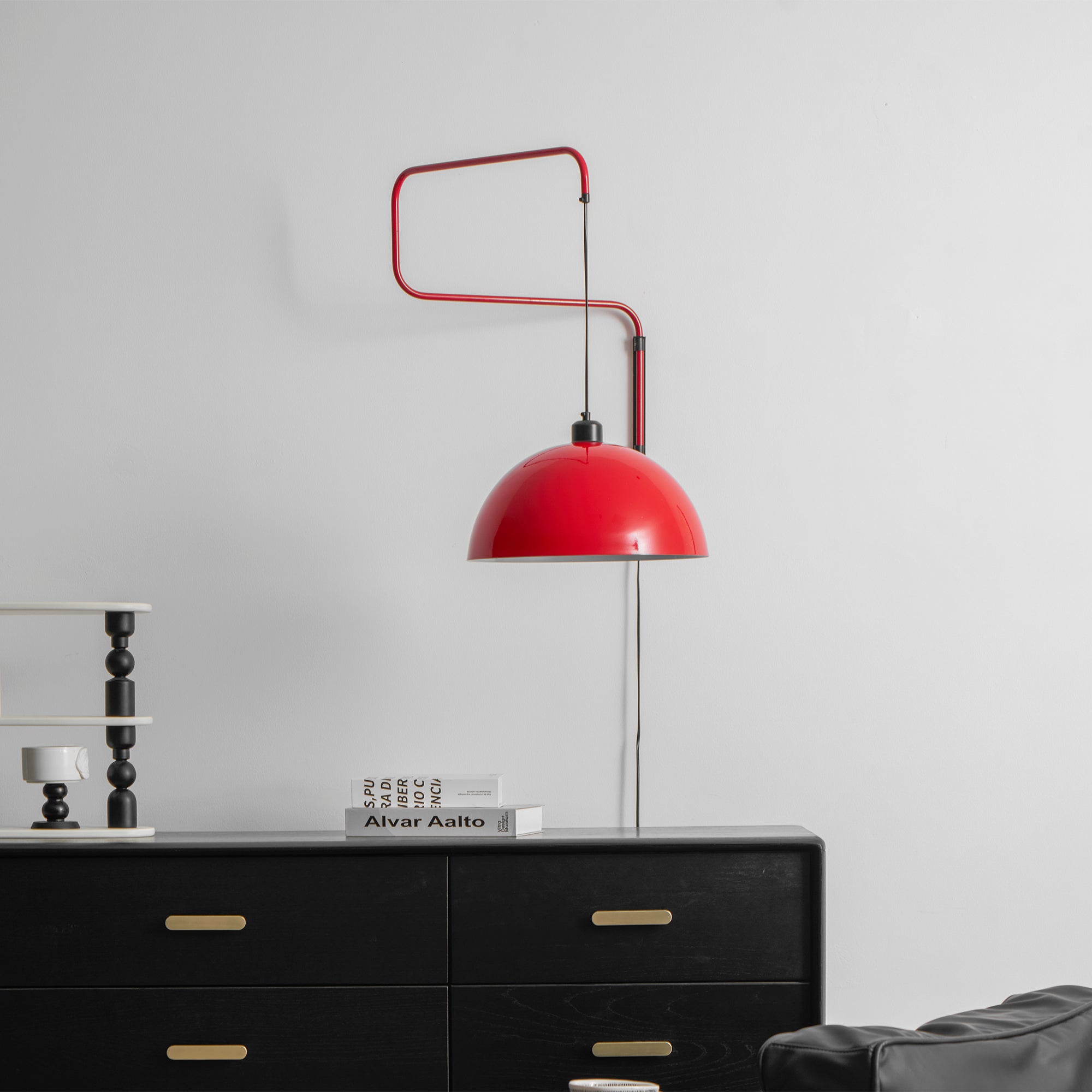 Geometrische Wandlamp Plug-In met Dimfunctie – Rood & Zwart Metalen Design – 3 Maten S/M/L | Sansoti