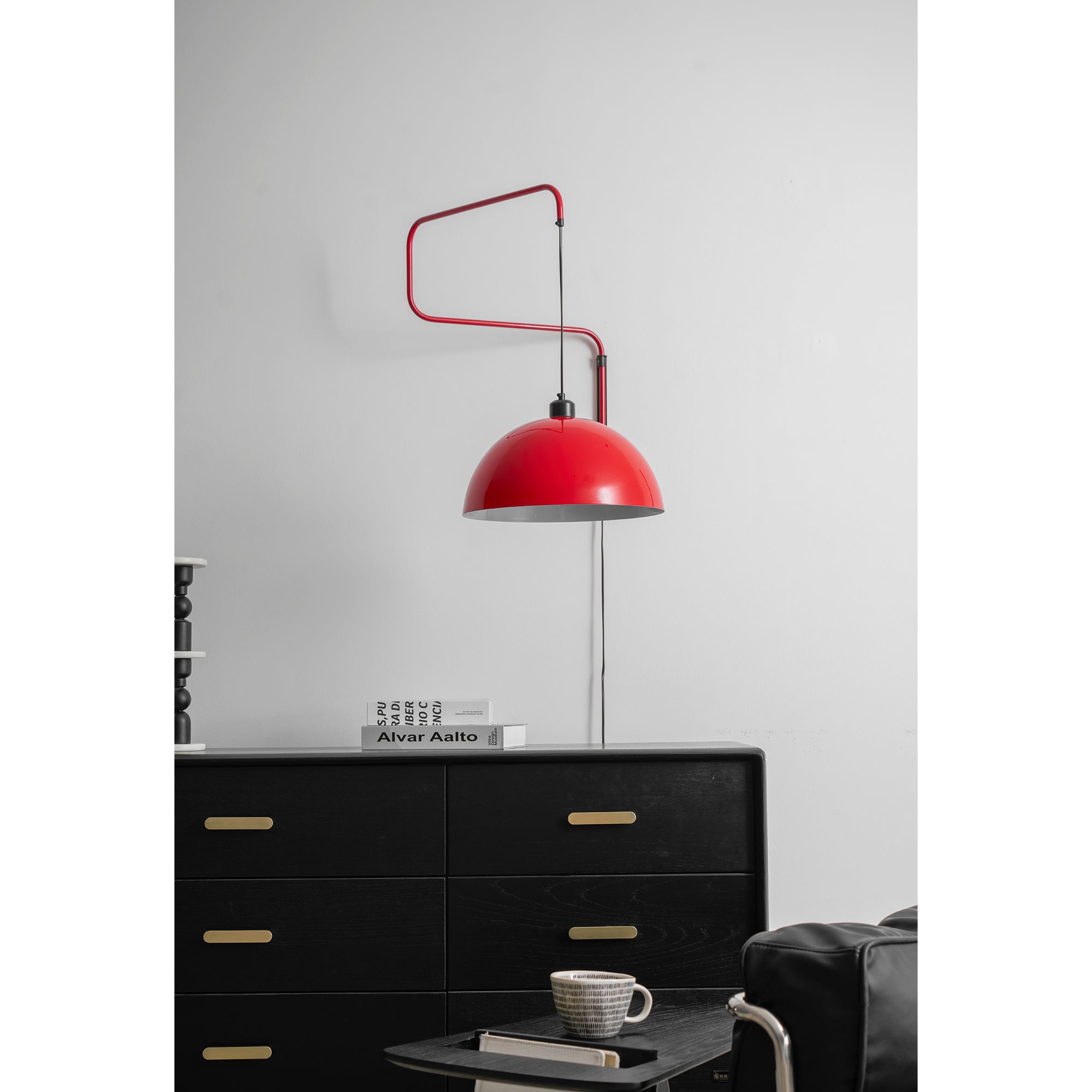 Geometrische Wandlamp Plug-In met Dimfunctie – Rood & Zwart Metalen Design – 3 Maten S/M/L | Sansoti