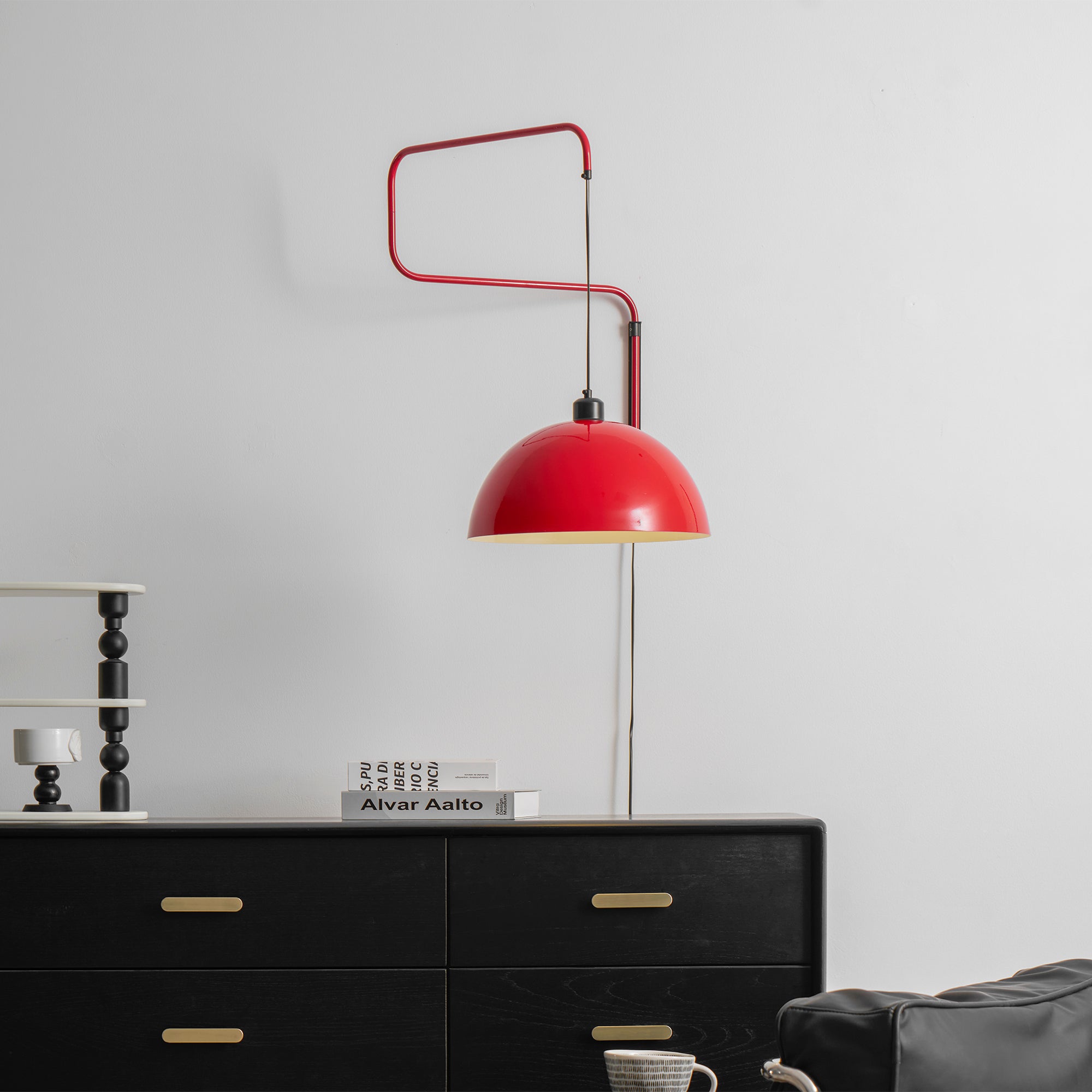 Geometrische Wandlamp Plug-In met Dimfunctie – Rood & Zwart Metalen Design – 3 Maten S/M/L | Sansoti