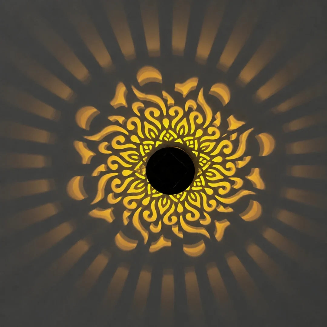 Decorative Outdoor Wall Light with Pattern Projection, Solar-Powered, Waterproof IP65, Iron, for Garden and Patio | Sansoti