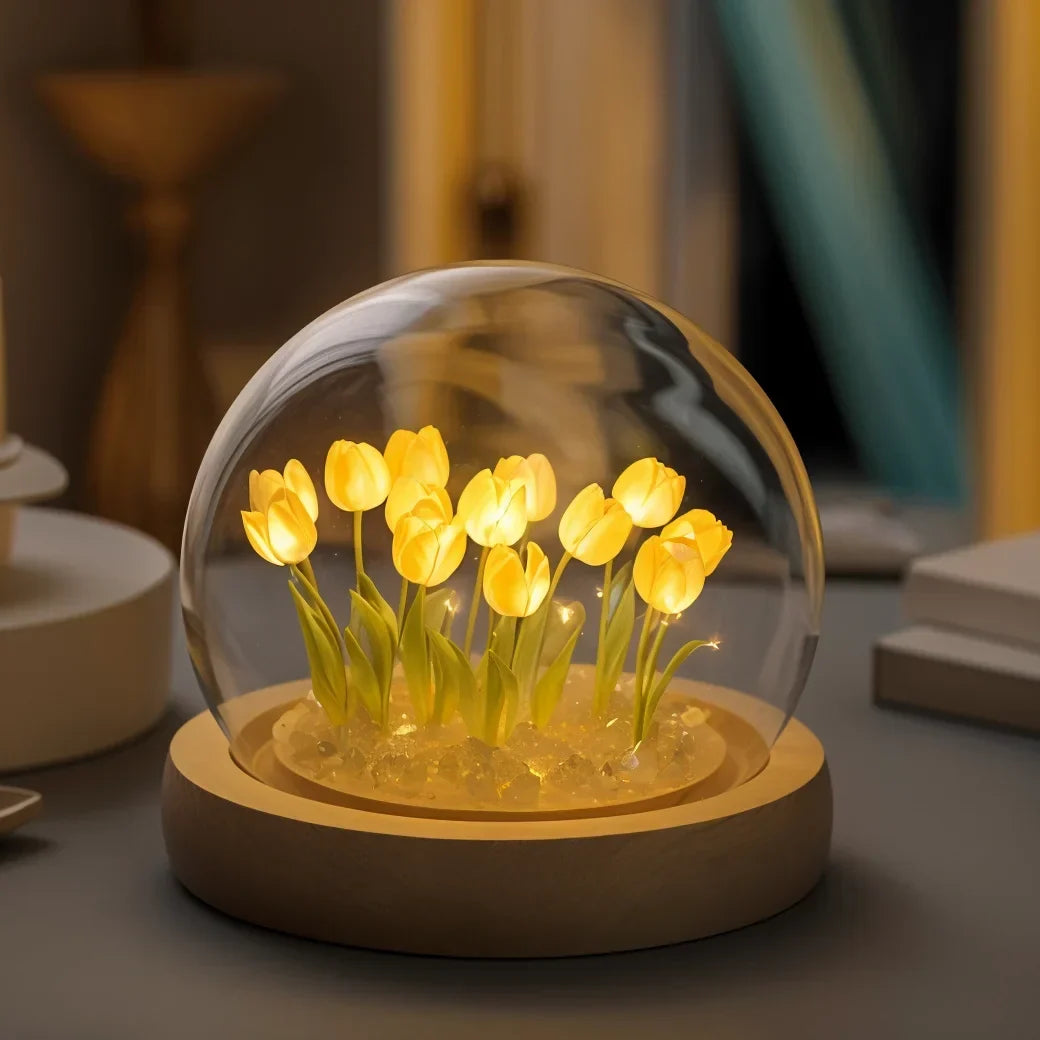 LED Tafellamp met Tulpen onder Glazen Stolp – Dimbaar Warm Wit Nachtlampje voor Slaapkamer en Woonkamer | Sansoti