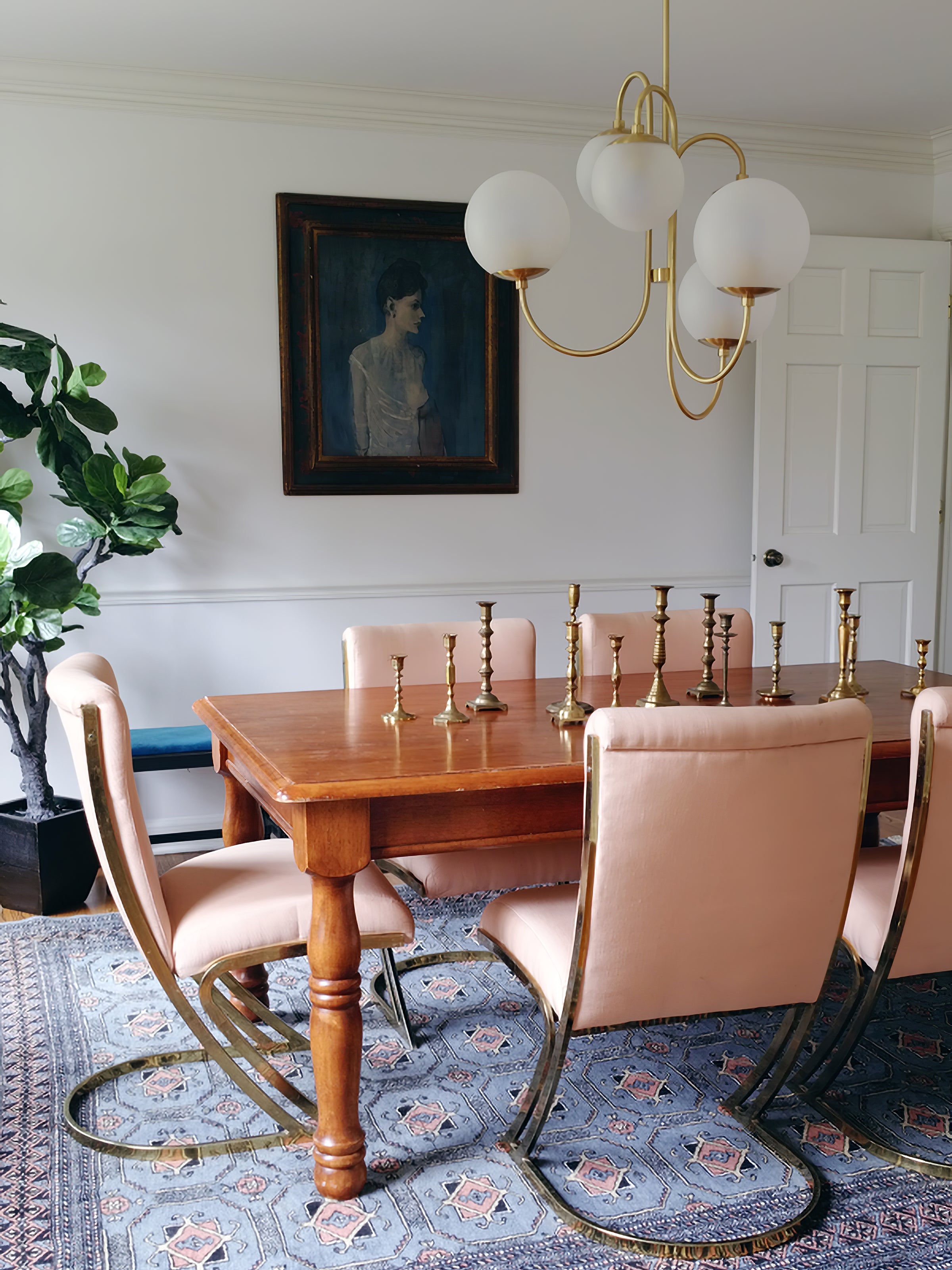 Zwanenhals Kroonluchter Ø76 cm – 8-Lichts Hanglamp met Glazen Bollen Goud/Zwart | Sansoti