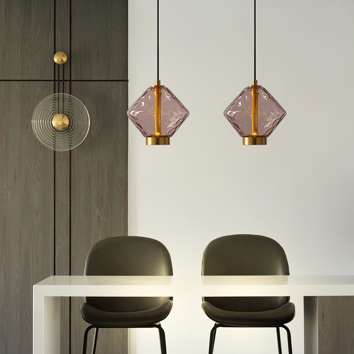Hanglamp met Gekleurde Glazen Bol – Modern Design voor Eetkamer en Keuken | Sansoti