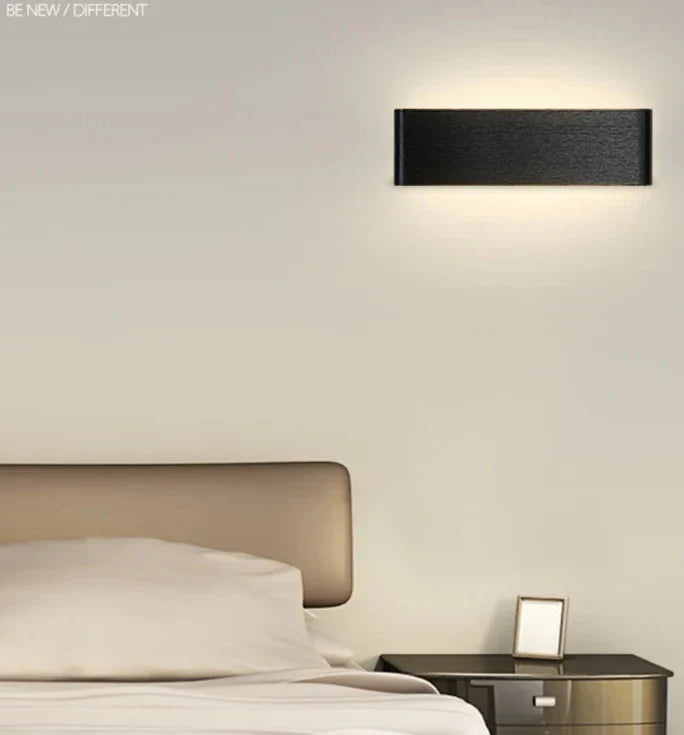 Ultra-dunne design wandlamp APHRODITE — moderne aluminium LED-wandverlichting met acryl kap | Sansoti