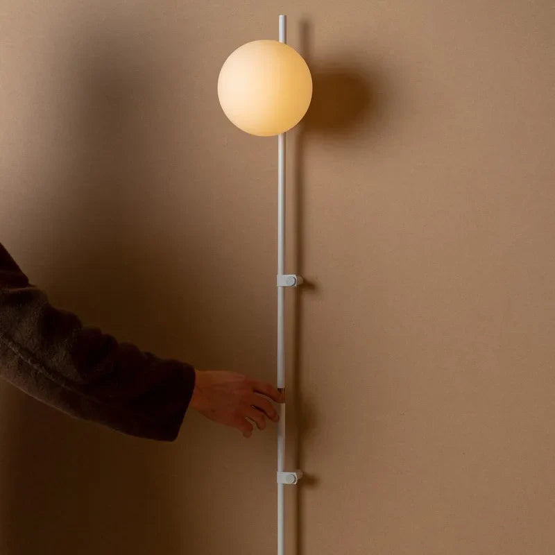 Scandinavische Wandlamp Wandsconce met Plug-in Aansluiting | Sansoti