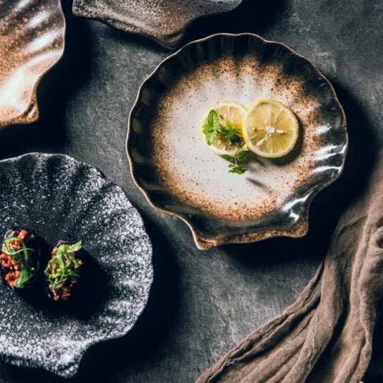 Keramische Schelpvormige Borden Wit Zwart Bruin Servies Coastal Dining | Sansoti