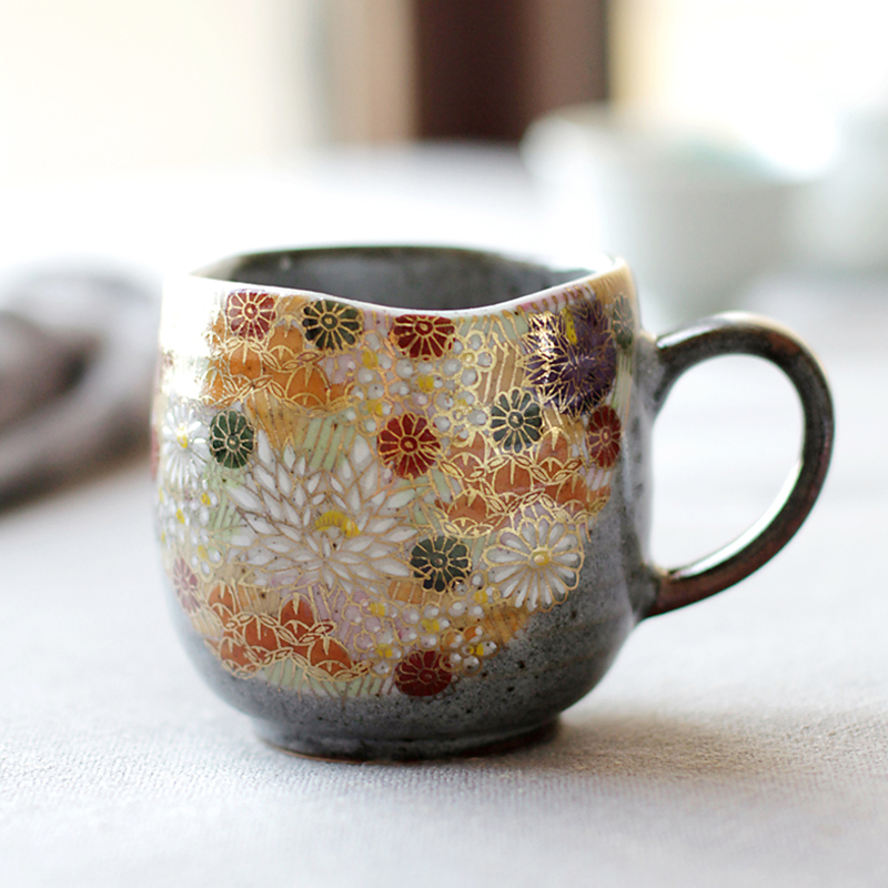 Handmade Japanese Porcelain Mug with Hanazume Flower Pattern 230ml – Authentic Kutani Ceramics for Tea or Coffee | Sansoti