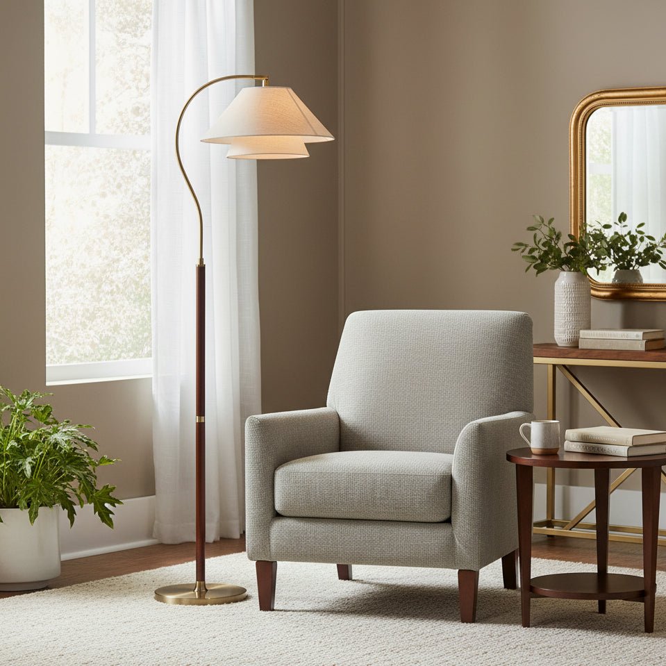 Luxuriöse Stehleuchte mit doppeltem Stoffschirm und Holzdetails – 155 cm hohes Design-Statement | Restfield