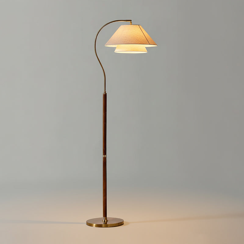 Luxuriöse Stehleuchte mit doppeltem Stoffschirm und Holzdetails – 155 cm hohes Design-Statement | Restfield