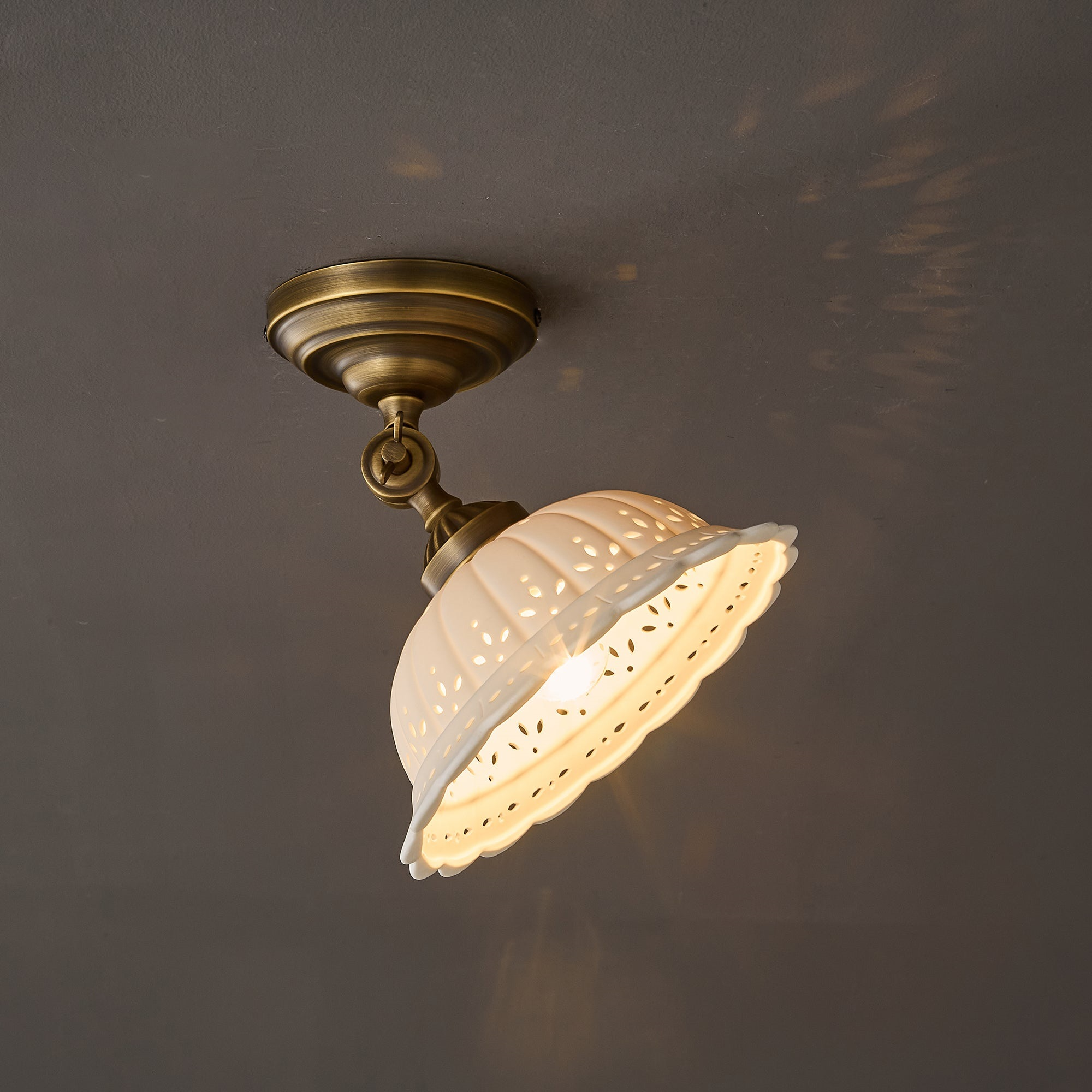 Haylea Plafondlamp Keramiek & Messing – Klassieke Entree Eetkamer Verlichting ø 22 cm | Sansoti
