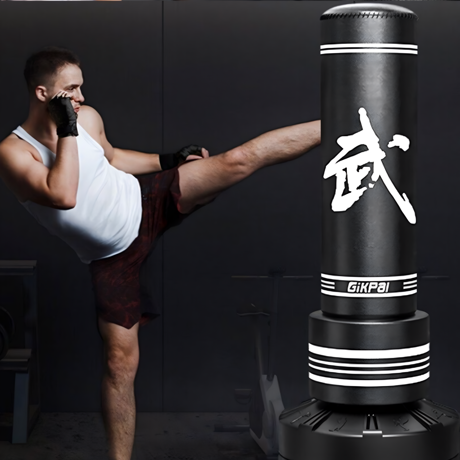 Sac de frappe sur pied de 170 cm avec base à ventouses pour MMA, kick-boxing, entraînement cardio, sports de combat et fitness à domicile | Sansoti