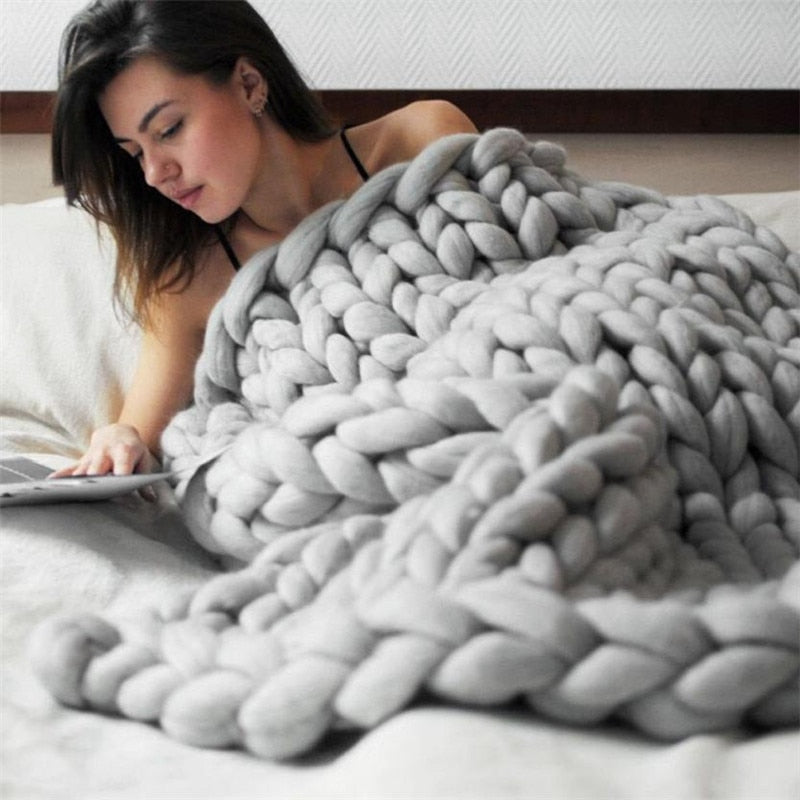 Knitted Throw with Chunky Pattern for Sofa and Bed Soft Woolen Blanket Cozy Knit Design Living Room Bedroom | Sansoti