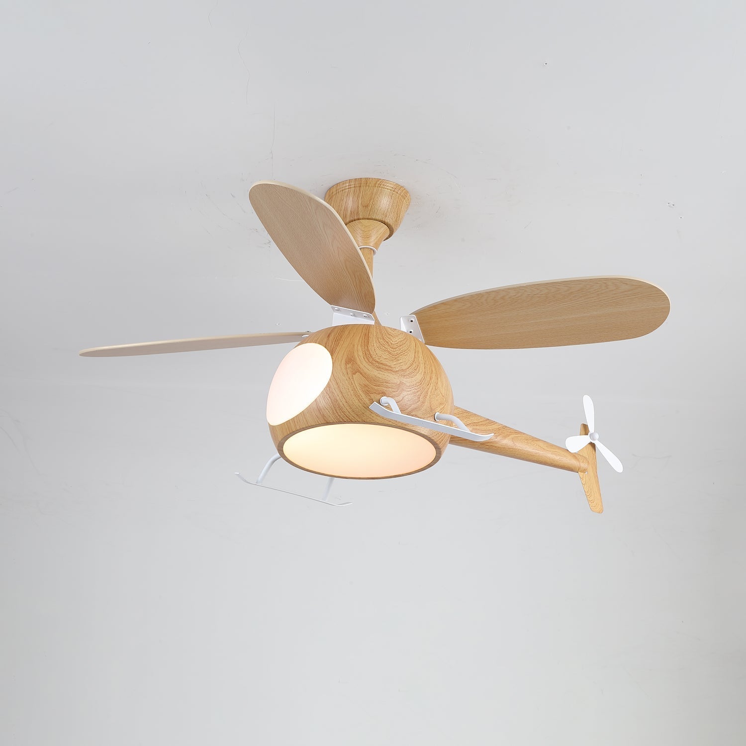 Moderne plafondventilator met verlichting voor kinderkamer – houten bladen Ø70cm | Sansoti