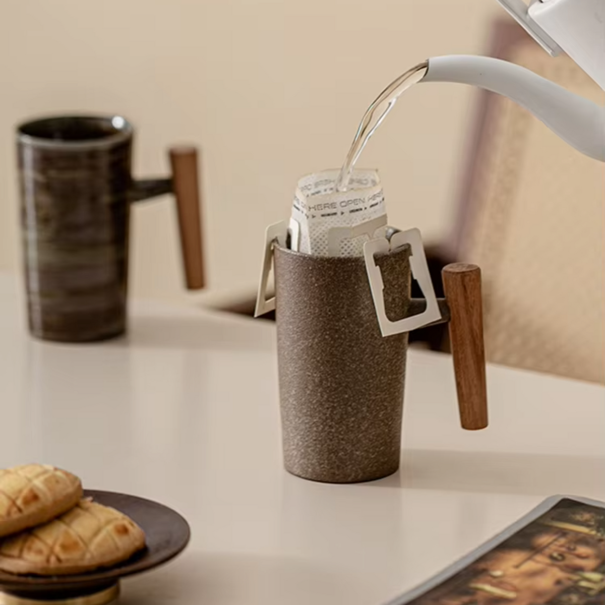 Ceramic Mug 220ml Stone Texture Wooden Handle Coffee Tea Hot Beverage Moment Ergonomic Comfort Kitchen | Sansoti