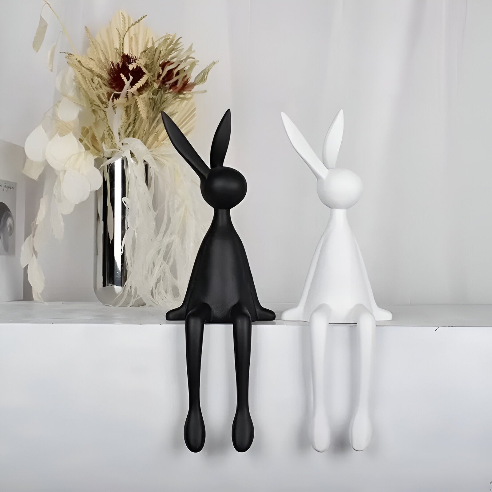 Statue décorative lapin assis en résine noir blanc bleu 18cm 50cm décoration salon | Restfield