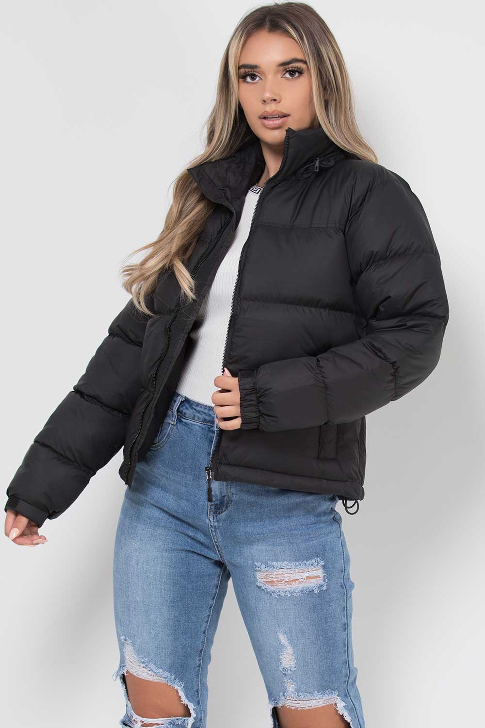 Quilted Women's Jacket with Hood and Zipper - Long Puffer Winter Jacket, Warm and Windproof for Women, Black | Sansoti